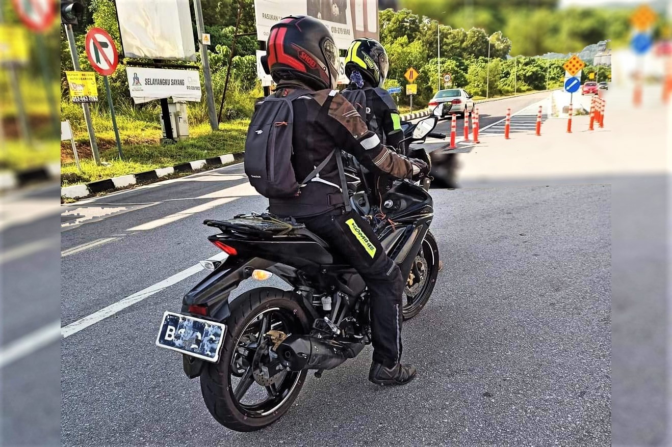 Yamaha Exciter 155 bi lo anh chay thu tren pho hinh anh