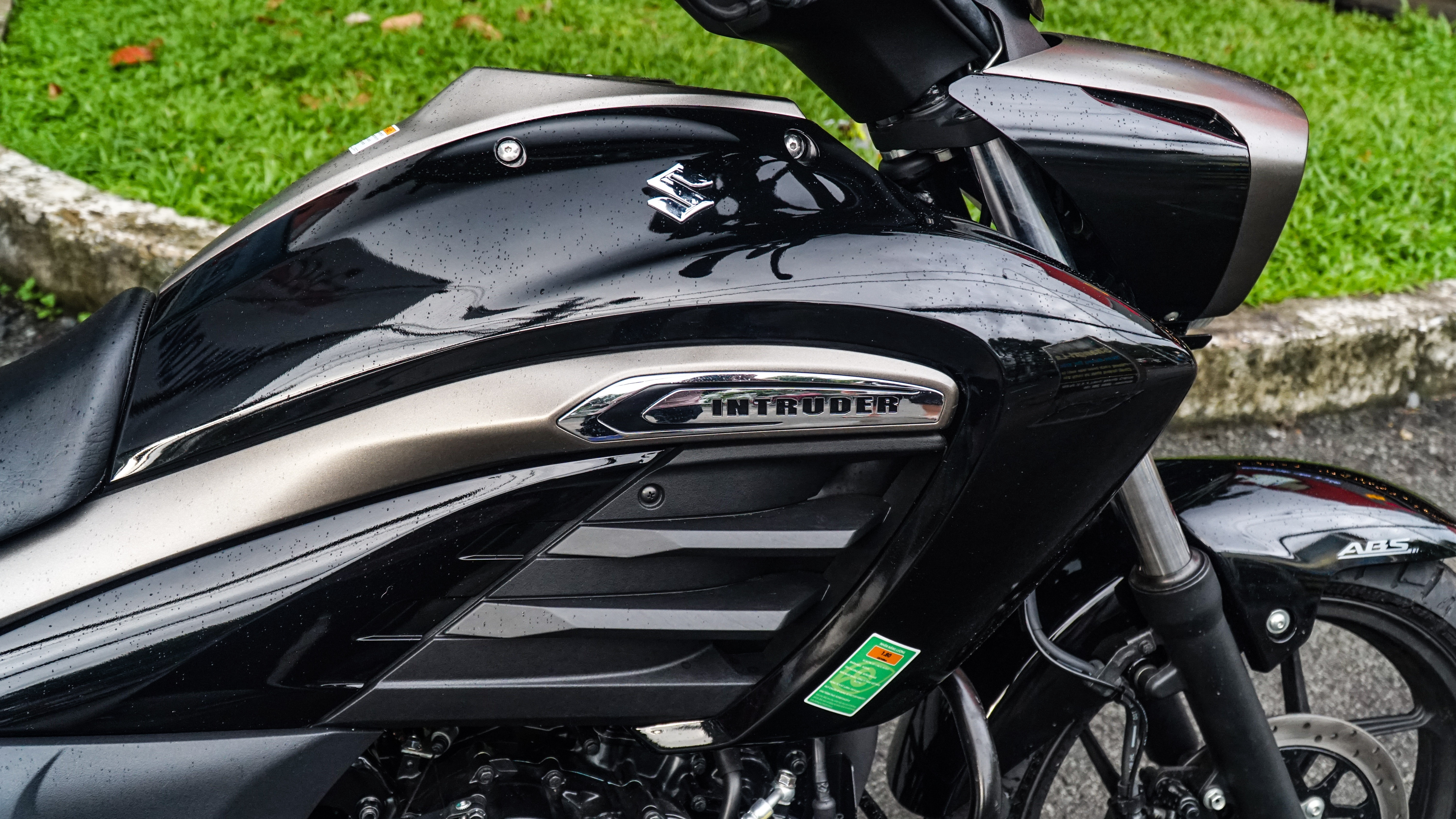 Xe cruiser 150 cc - chon Intruder150 hay GZ150-A? anh 4