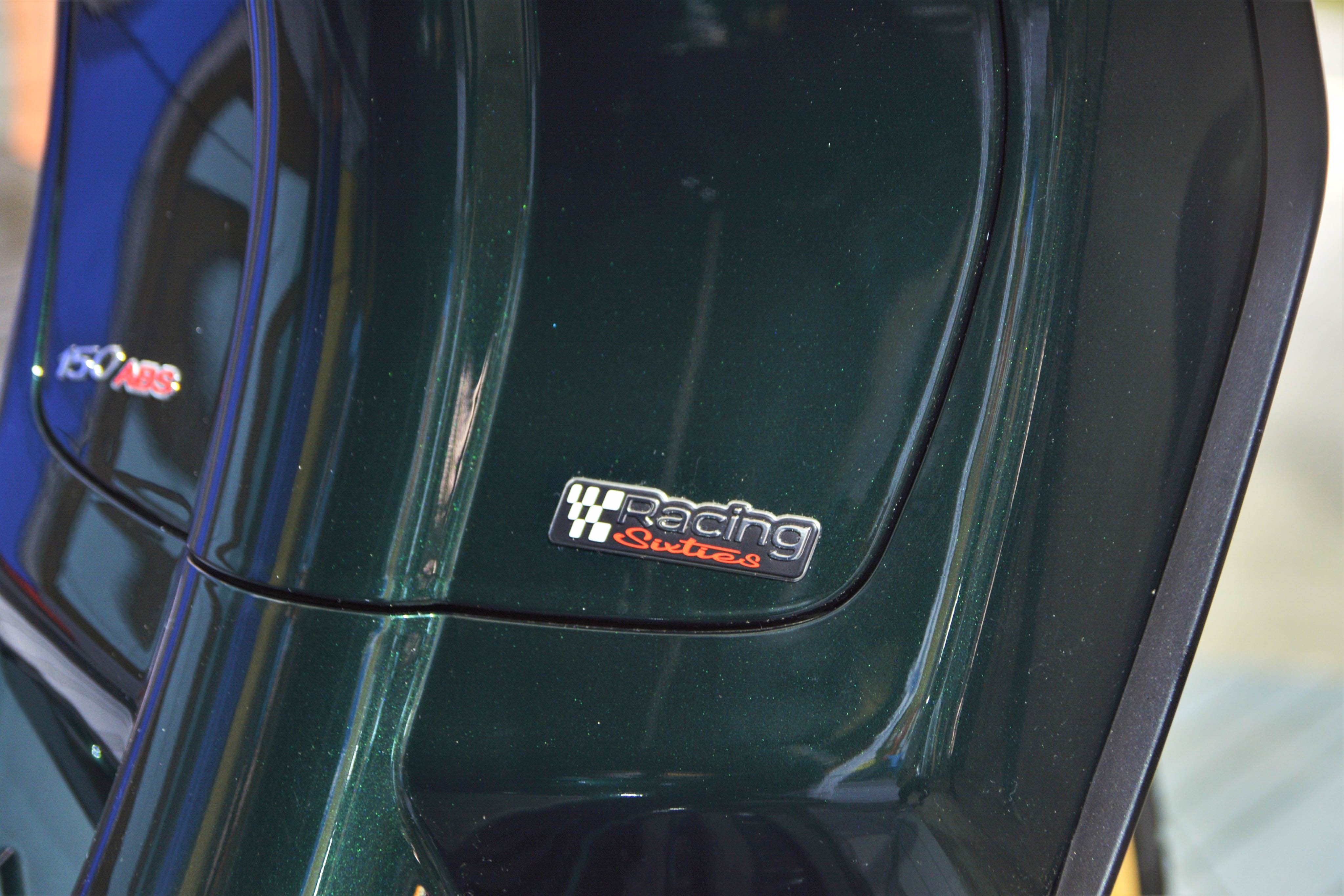 Vespa VN gioi thieu Sprint 150 va GTS phien ban dua anh 3