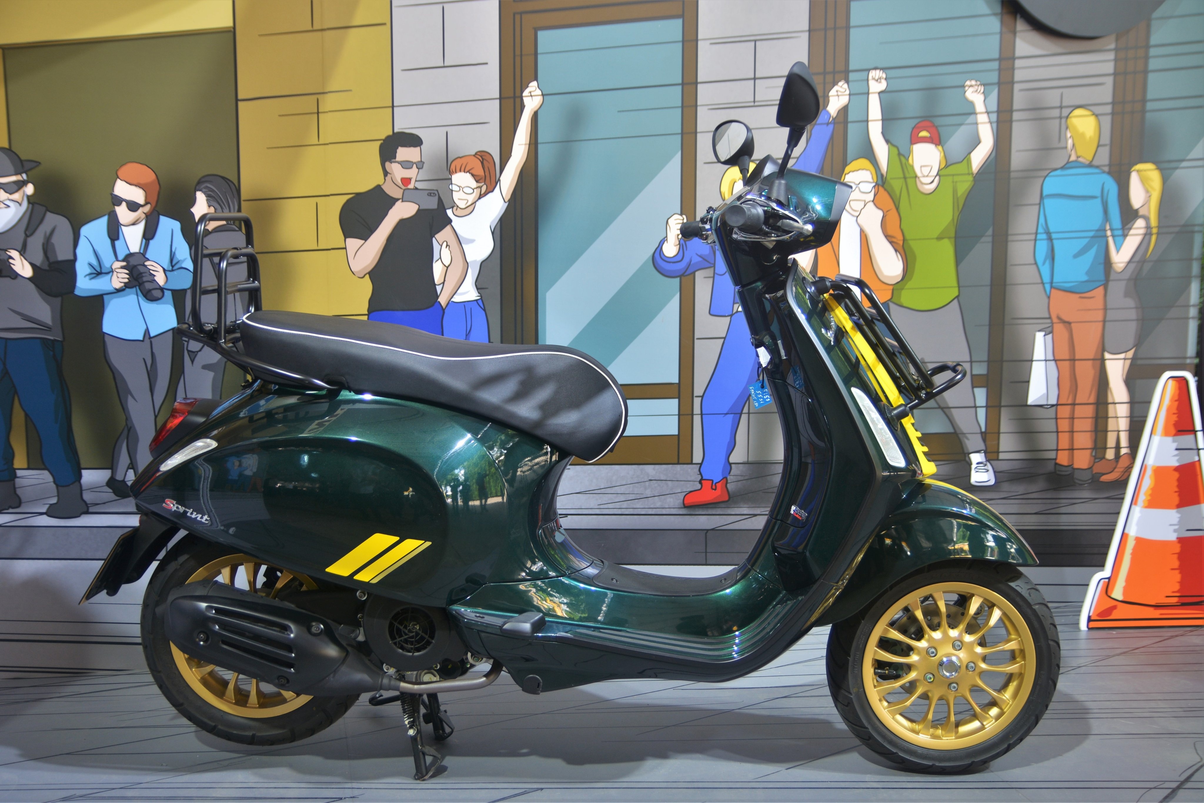 Vespa Sprint va GTS phien ban the thao duoc ra mat, gia tu 94,9 trieu hinh anh