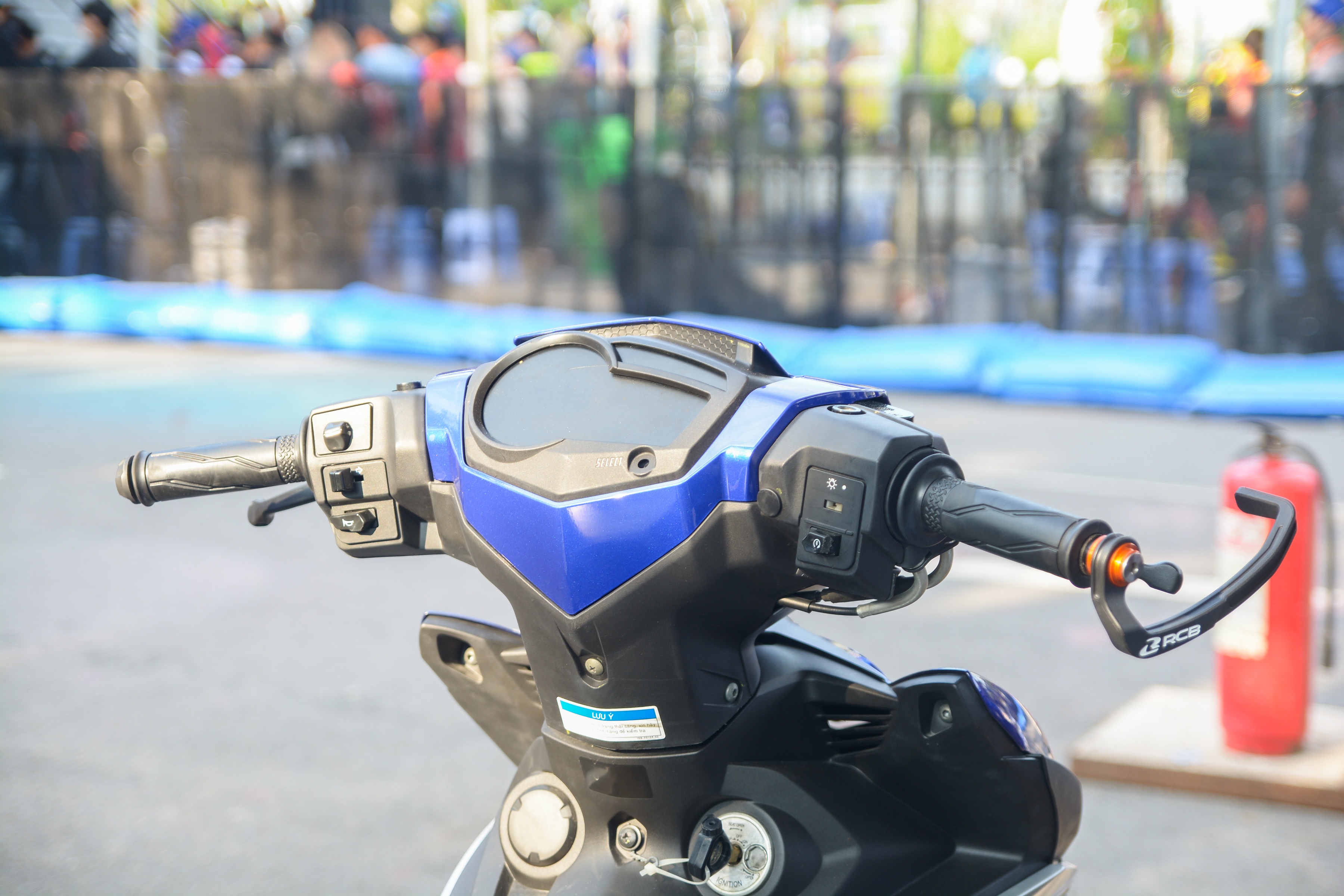 Ngam nhin Yamaha Exciter 150 phien ban xe dua do chinh hang anh 7