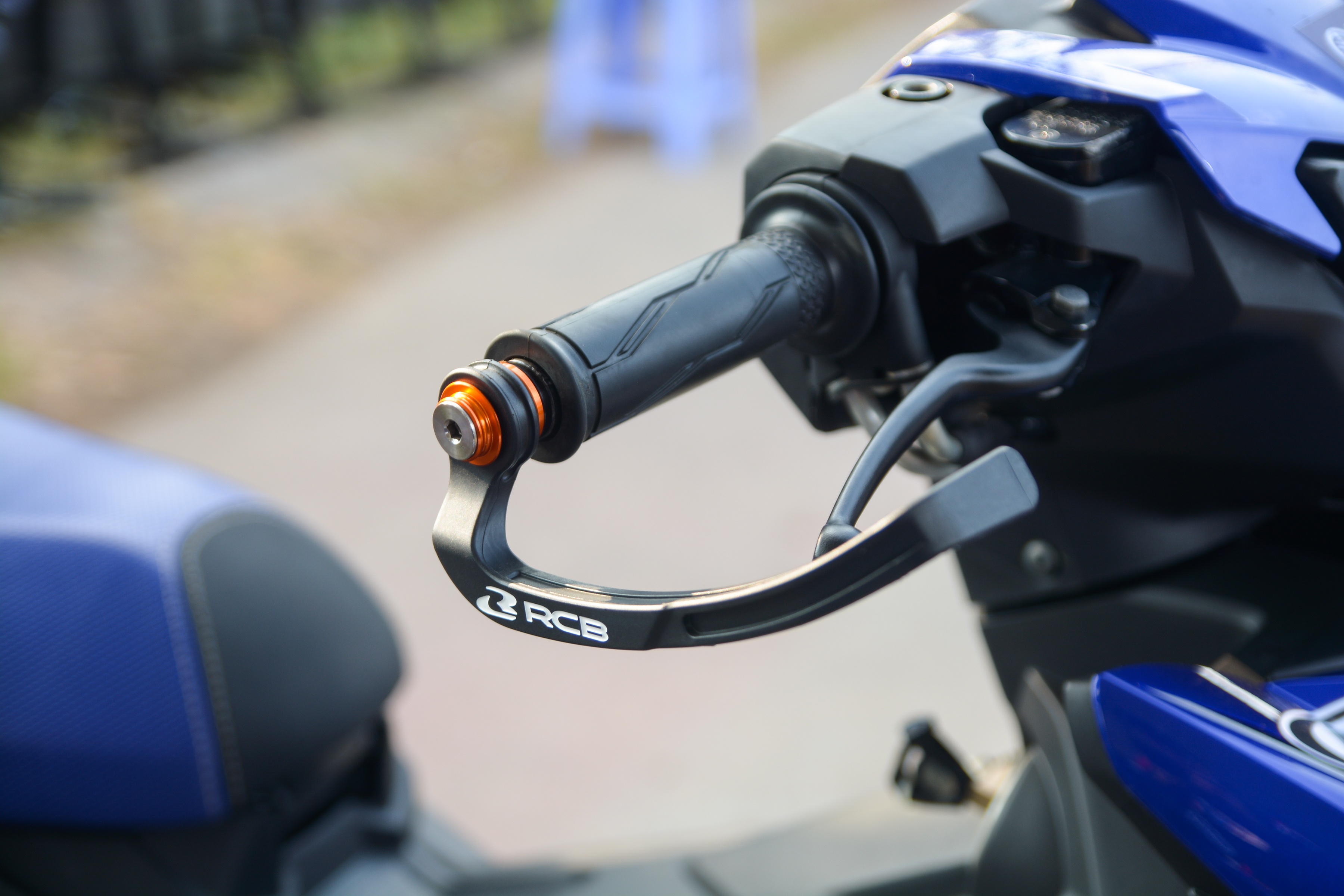 Ngam nhin Yamaha Exciter 150 phien ban xe dua do chinh hang anh 6