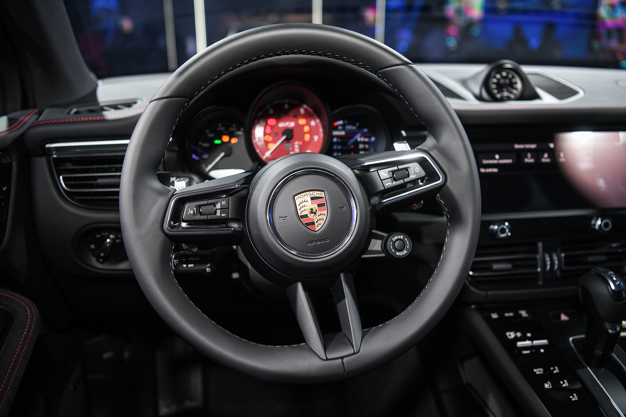 Porsche Macan 2022 vua ra mat tai Viet Nam anh 8