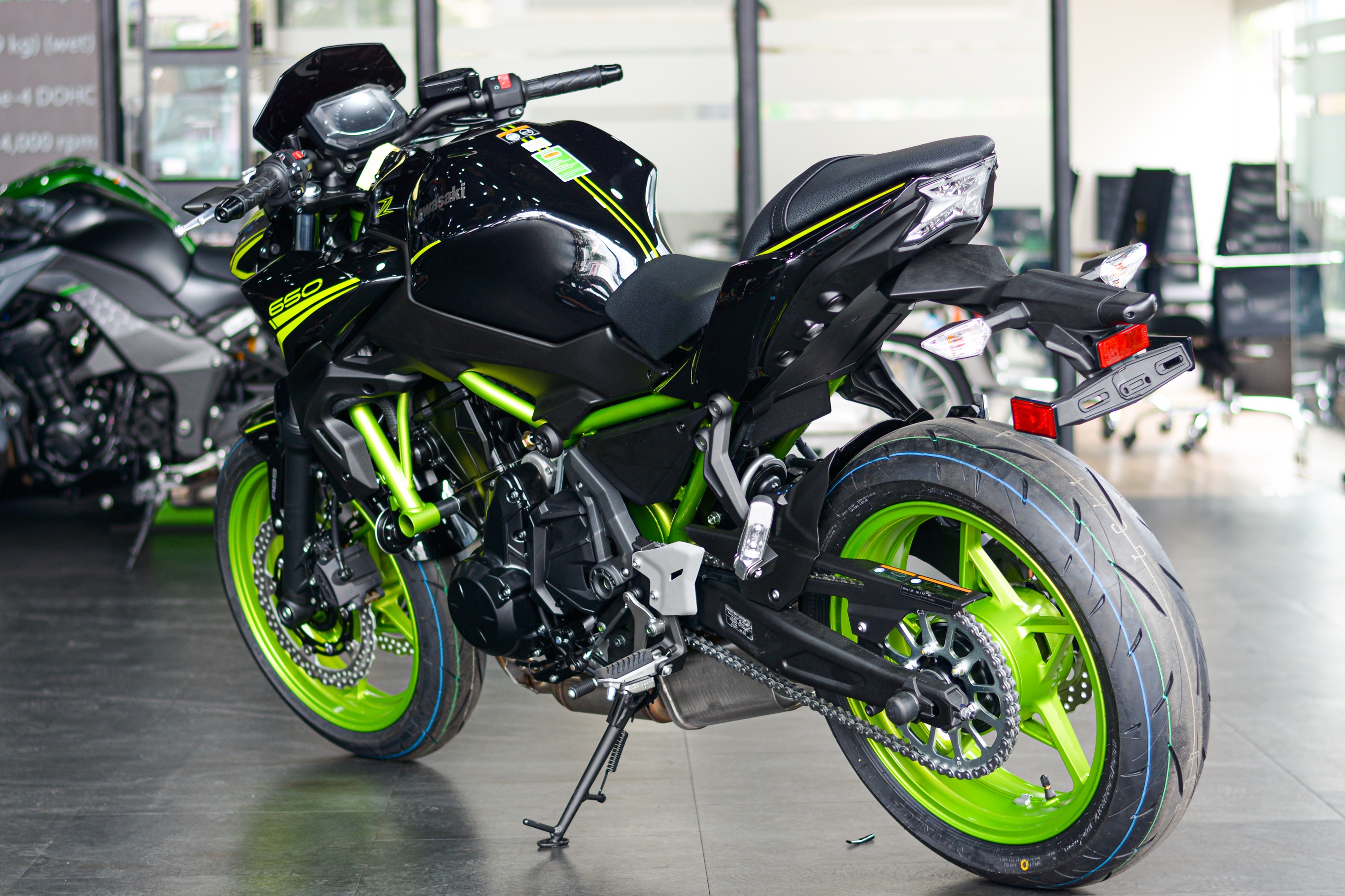 Chi tiet Kawasaki Z650 2021 phien ban dac biet tai Viet Nam anh 2