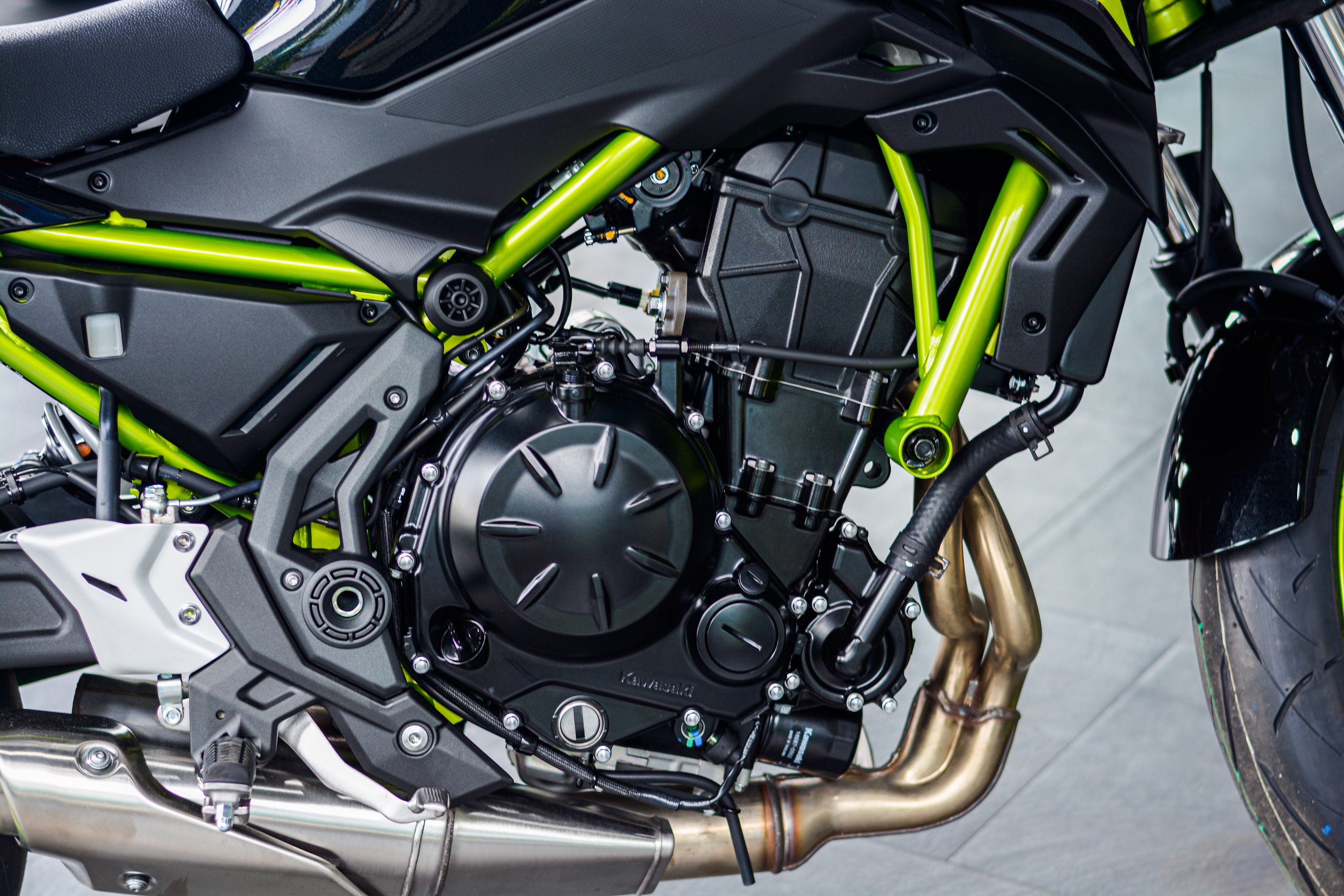 Chi tiet Kawasaki Z650 2021 phien ban dac biet tai Viet Nam anh 12