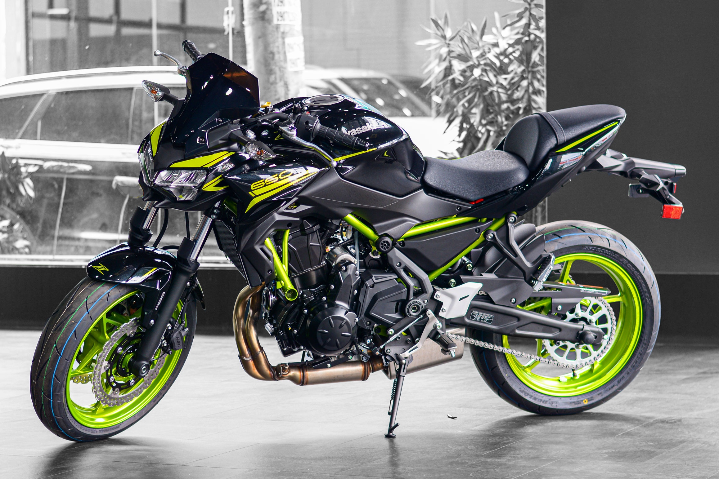 Chi tiet Kawasaki Z650 2021 phien ban dac biet tai Viet Nam hinh anh