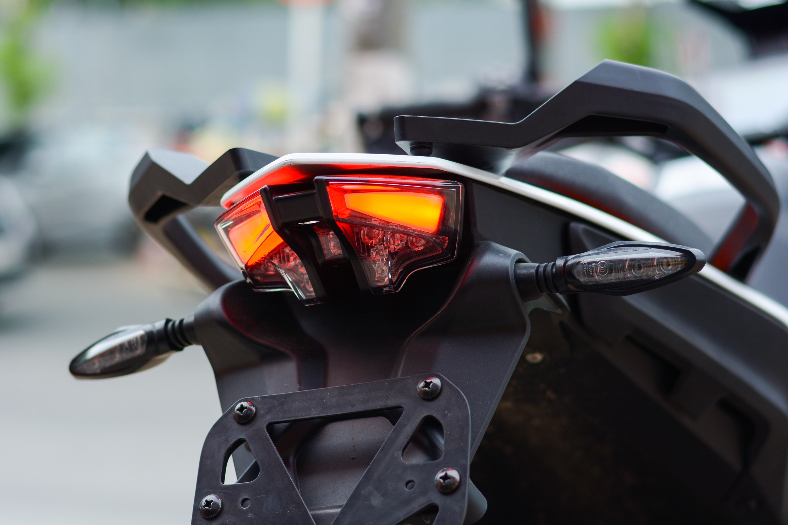 Can canh KTM 390 Adventure gia 175 trieu dong anh 12