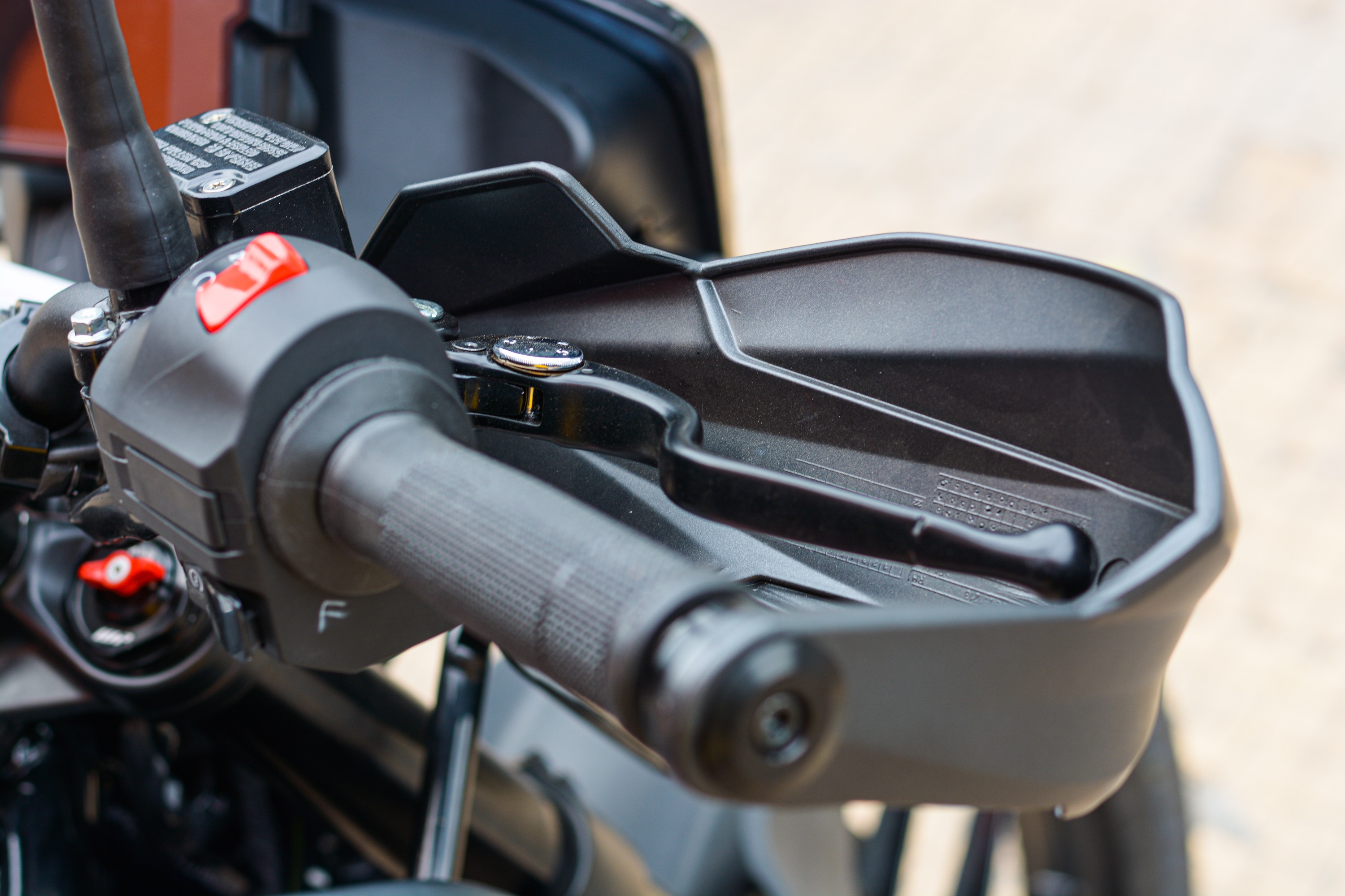 Can canh KTM 390 Adventure gia 175 trieu dong anh 7