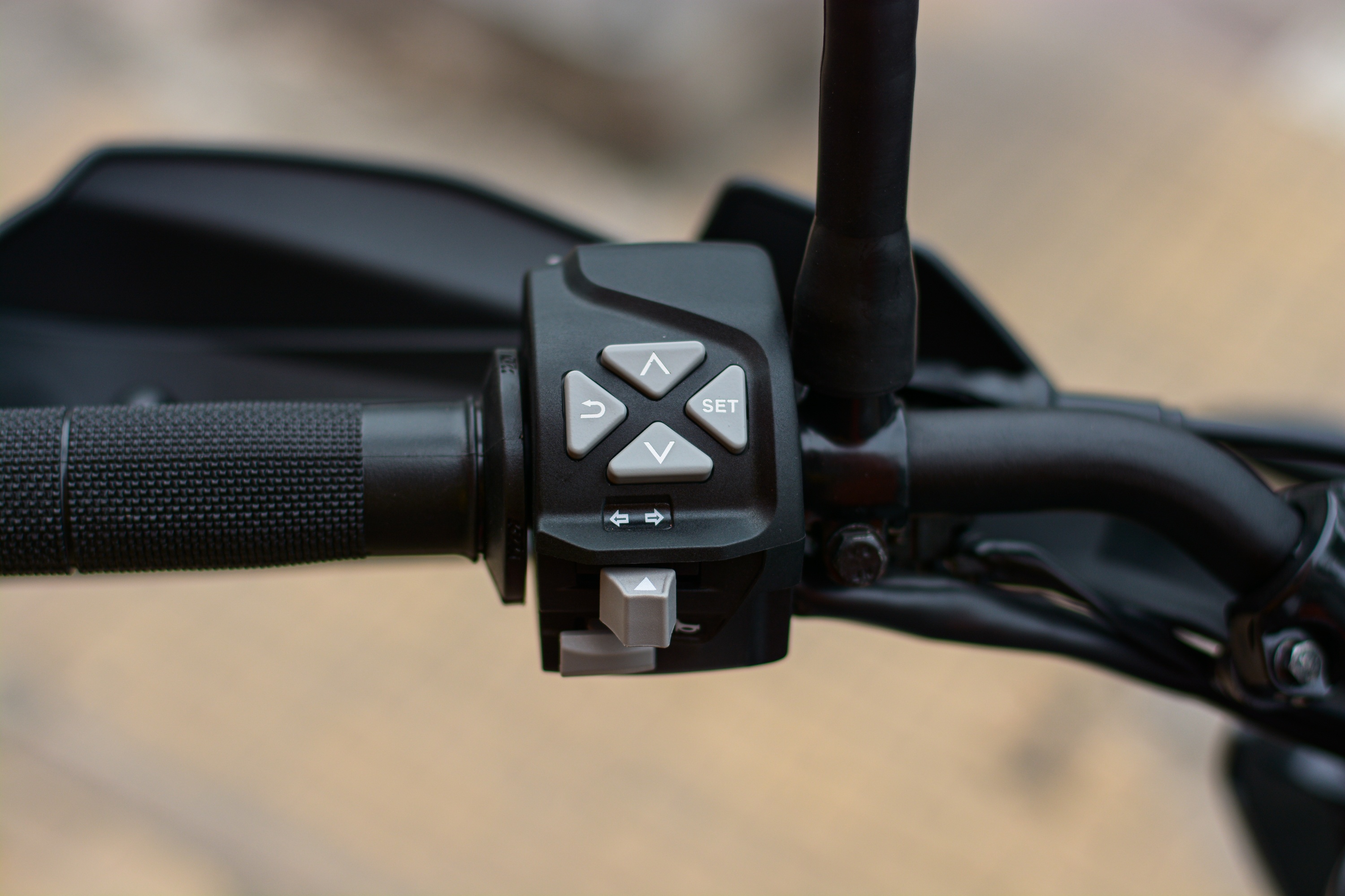 Can canh KTM 390 Adventure gia 175 trieu dong anh 15