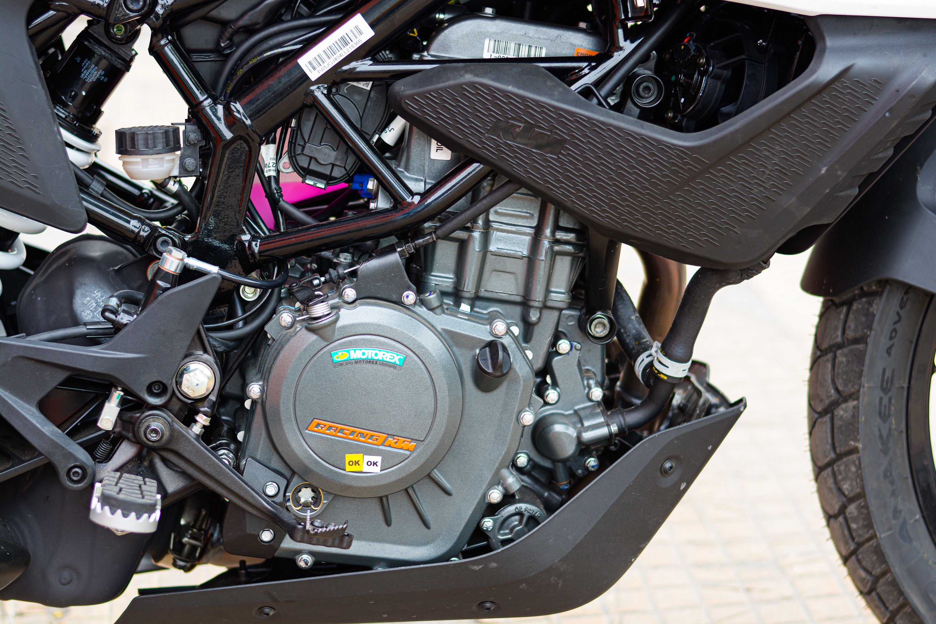 Can canh KTM 390 Adventure gia 175 trieu dong anh 11