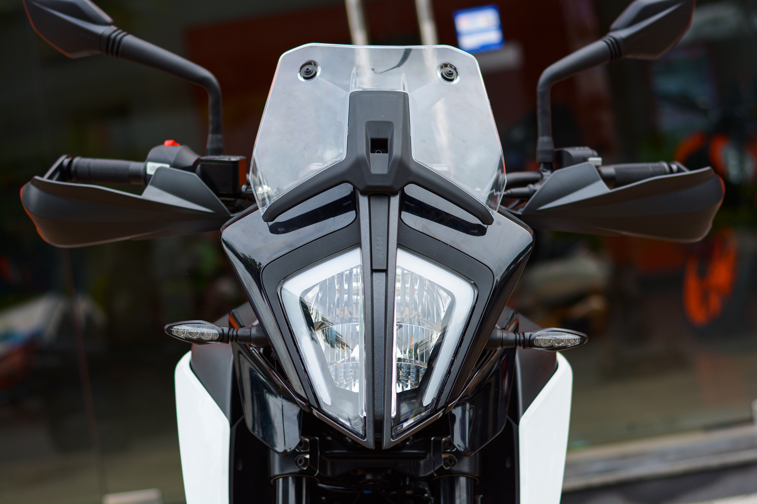 Can canh KTM 390 Adventure gia 175 trieu dong anh 3