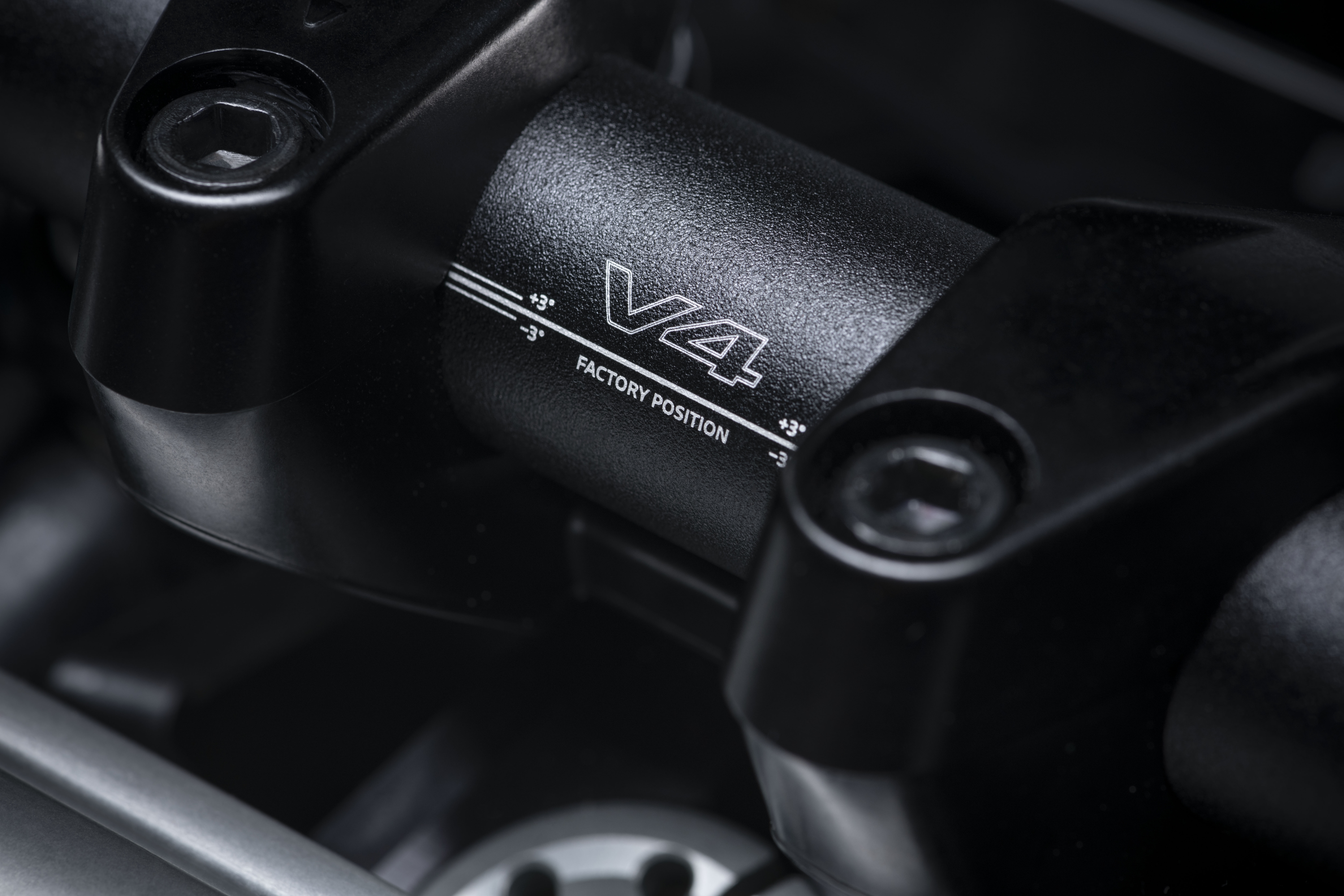 Ducati Streetfighter V4 2021 duoc ra mat anh 6