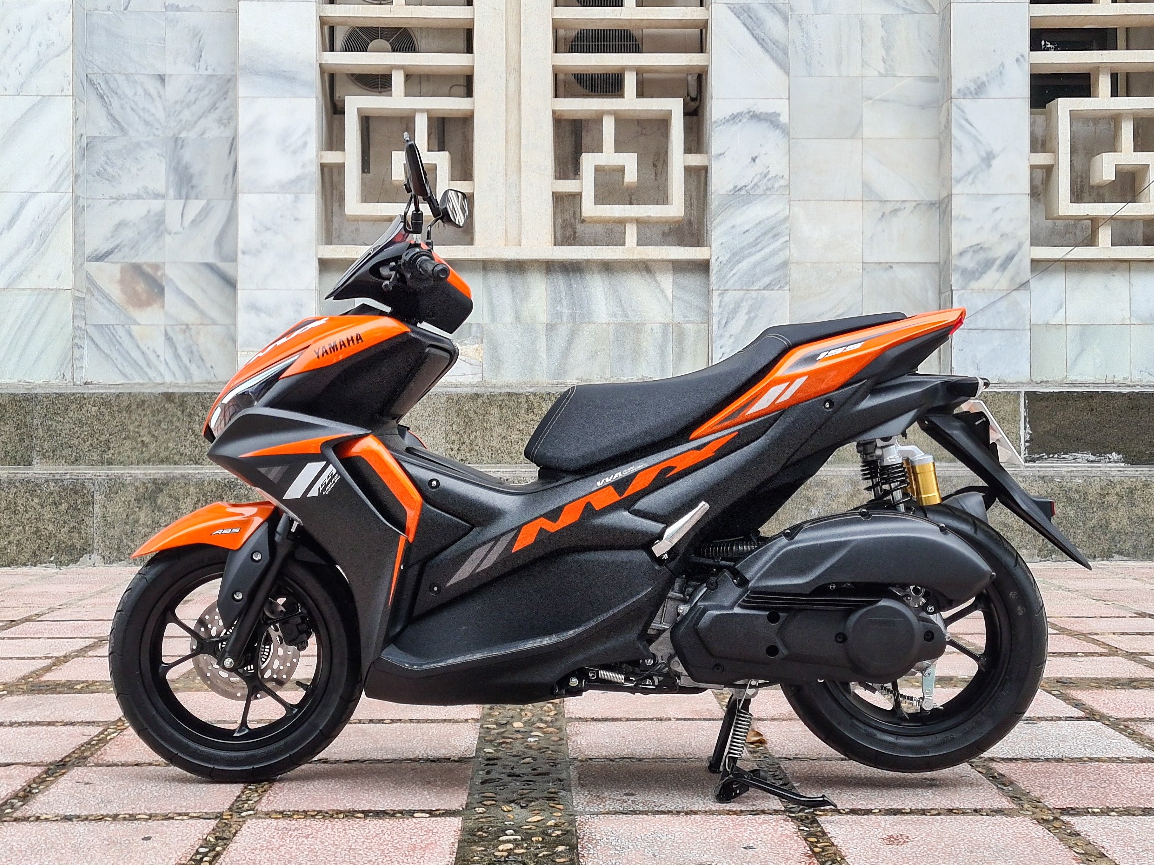 Yamaha NVX phien ban moi duoc ra mat anh 2