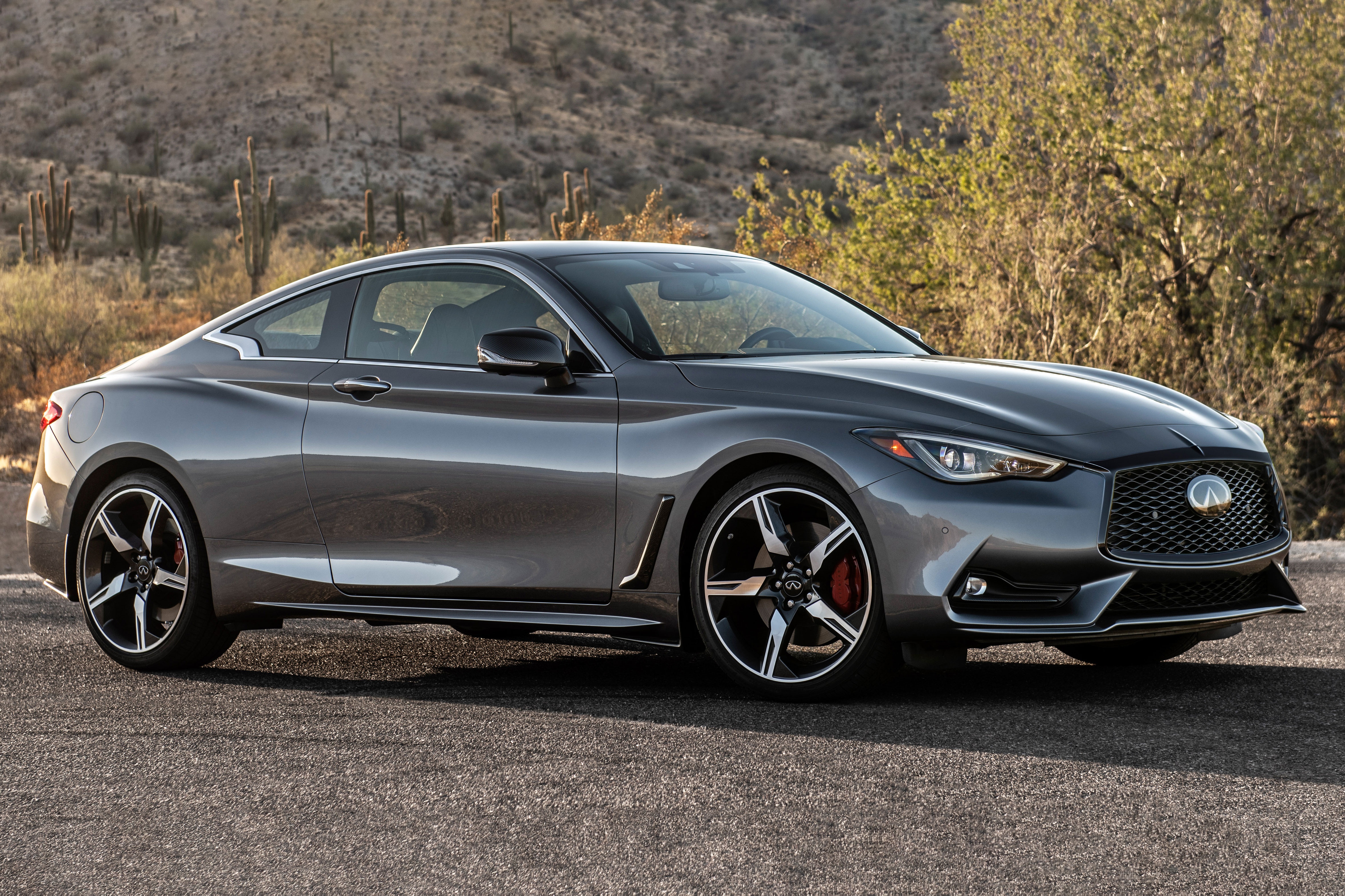 Infiniti Q60 2021 duoc ra mat tai My hinh anh