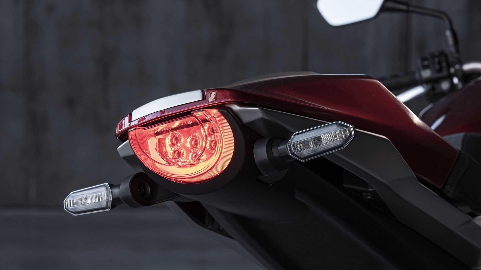 Honda CB1000R 2021 duoc ra mat anh 2