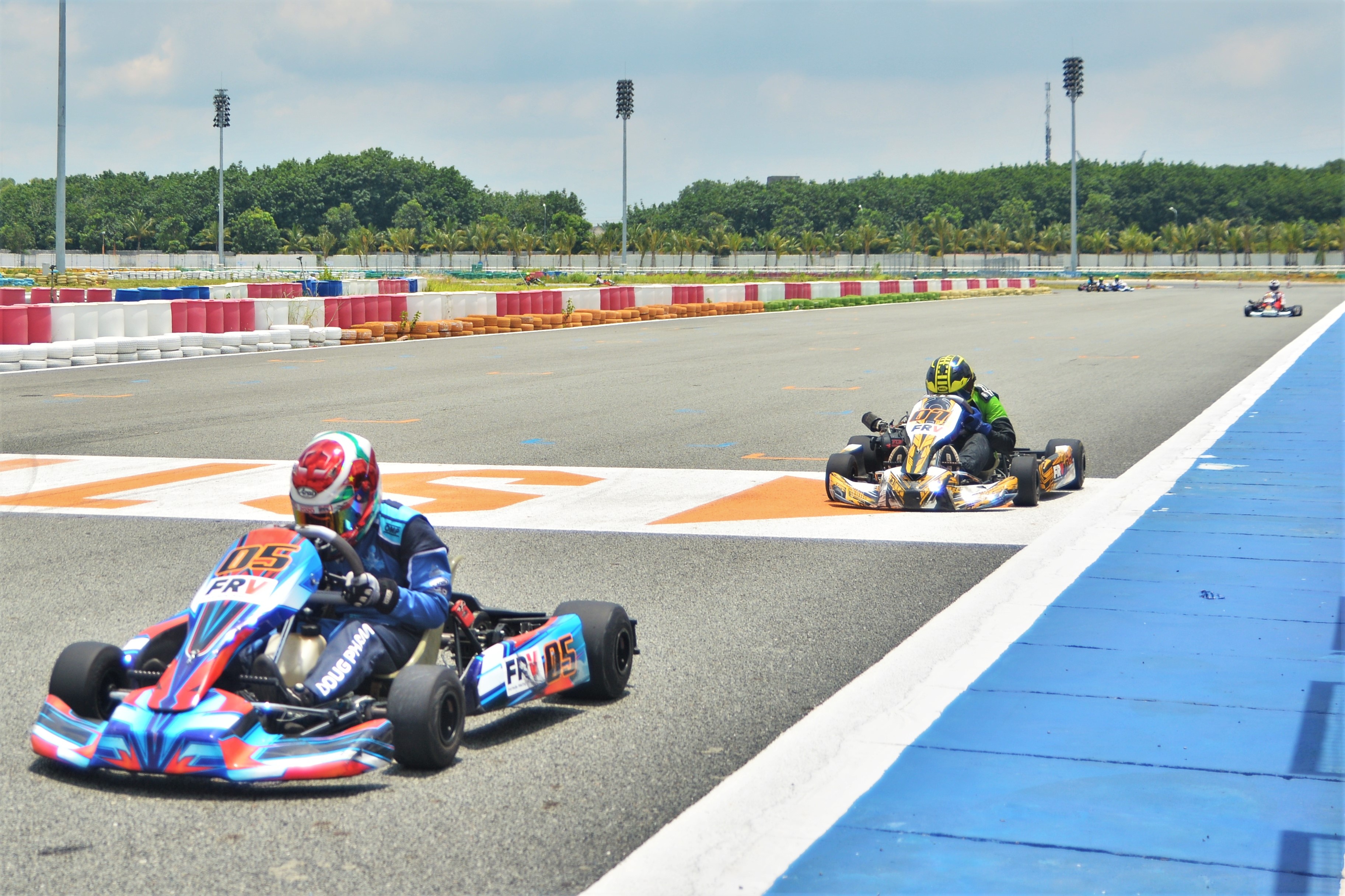 Giai dua Go-Kart 2 gio lien tuc sap duoc to chuc tai Viet Nam anh 1