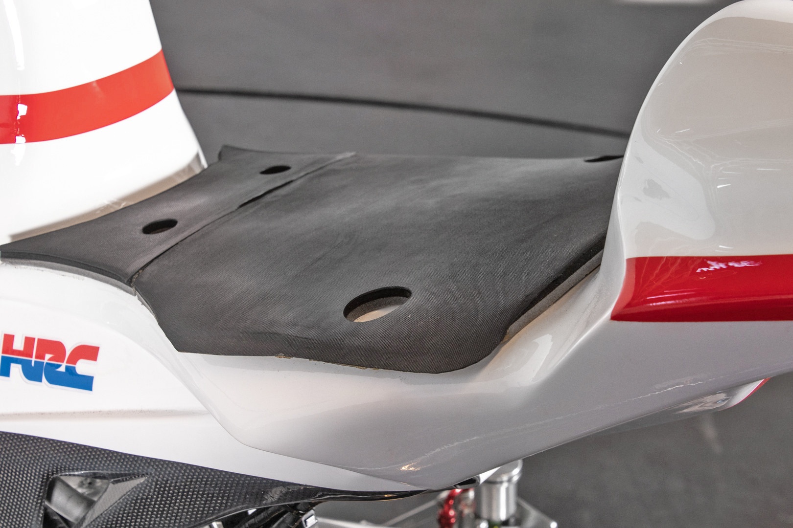 Honda CBR1000RR Fireblade phien ban dua duoc rao ban gia 56.882 USD anh 7