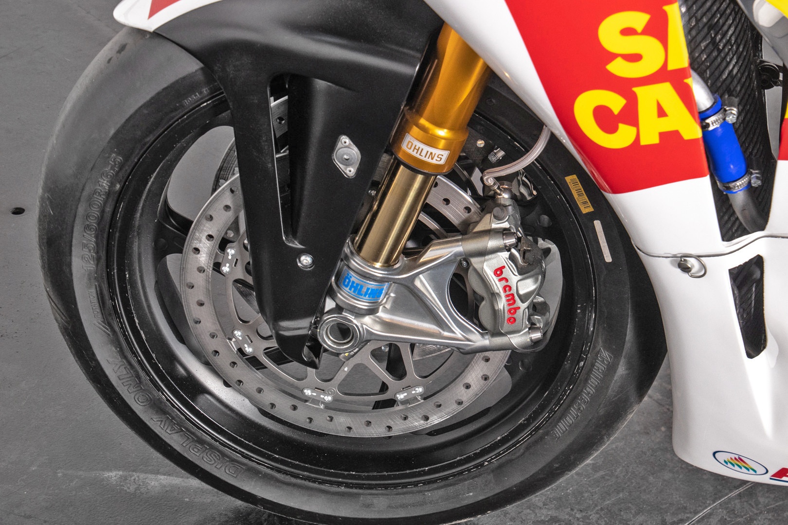 Honda CBR1000RR Fireblade phien ban dua duoc rao ban gia 56.882 USD anh 3