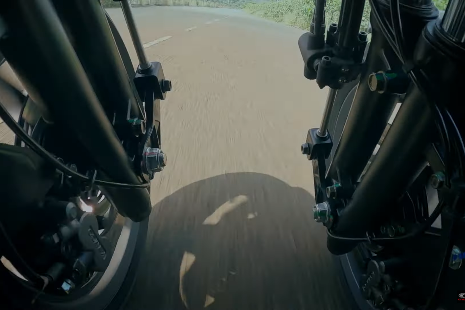 Kymco gioi thieu xe tay ga 3 banh anh 3