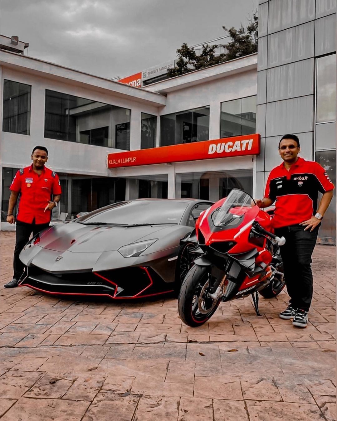 Ducati Superleggera V4 được bán tại Malaysia ảnh 1 Ducati Superleggera V4 duoc ban tai Malaysia anh 1