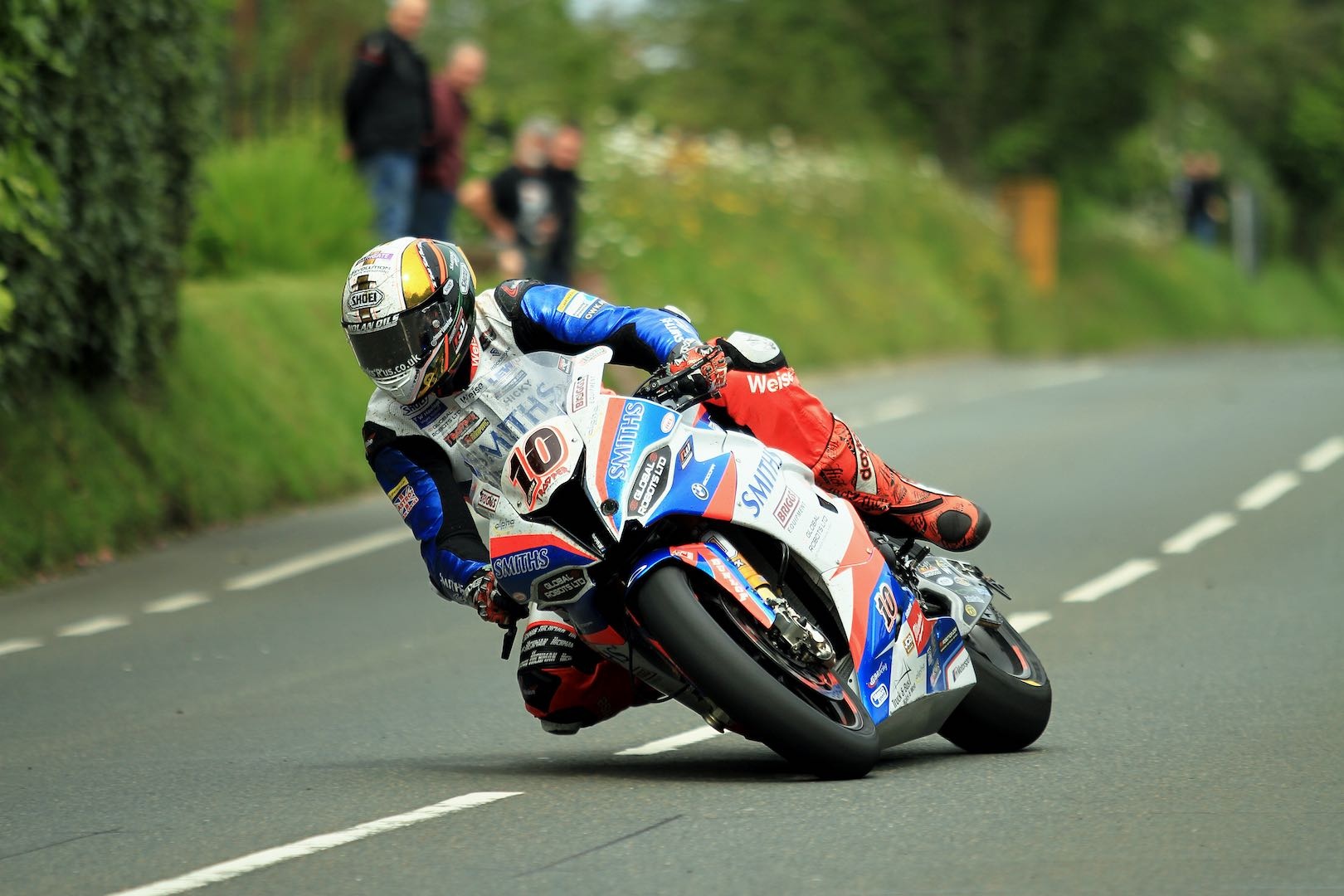 Giai dua 'tu than' Isle of Man TT 2021 bi huy do Covid-19 anh 1