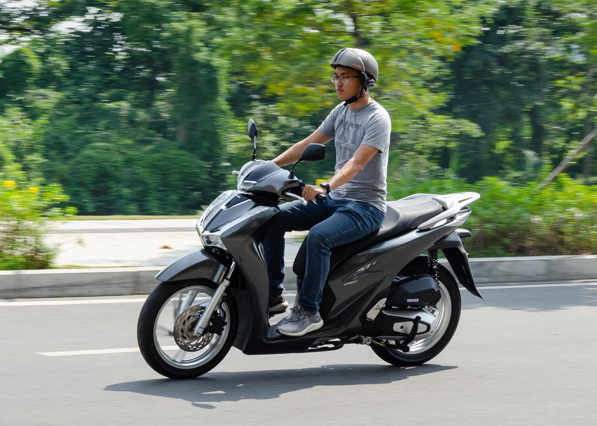 Giá lăn bánh các mẫu xe ga phổ biến tại Việt Nam ảnh 14 Gia lan banh cac mau xe ga pho bien tai Viet Nam anh 14