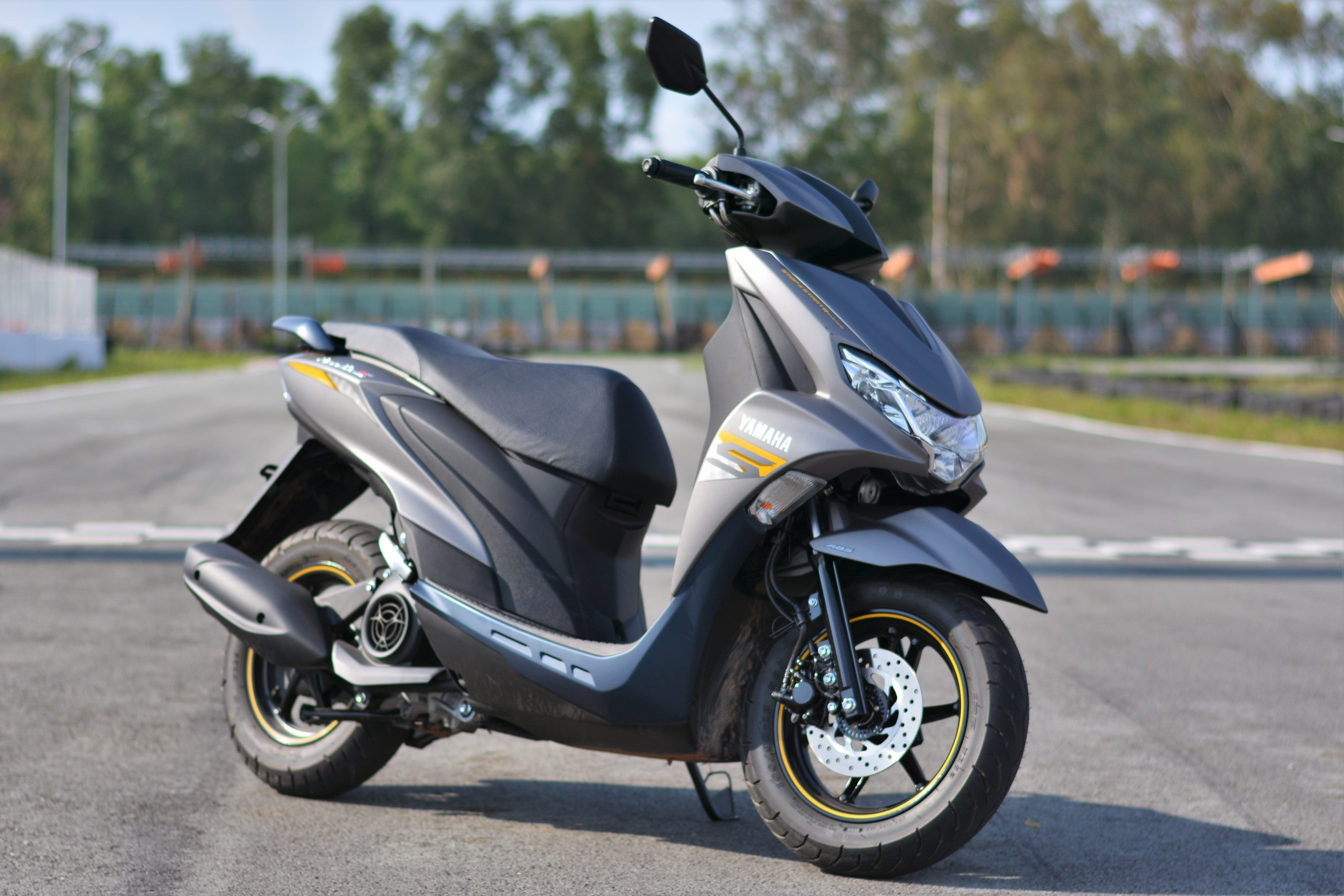 Xe ga cho nam tam gia 40 trieu - chon Air Blade 125 hay FreeGo S anh 8