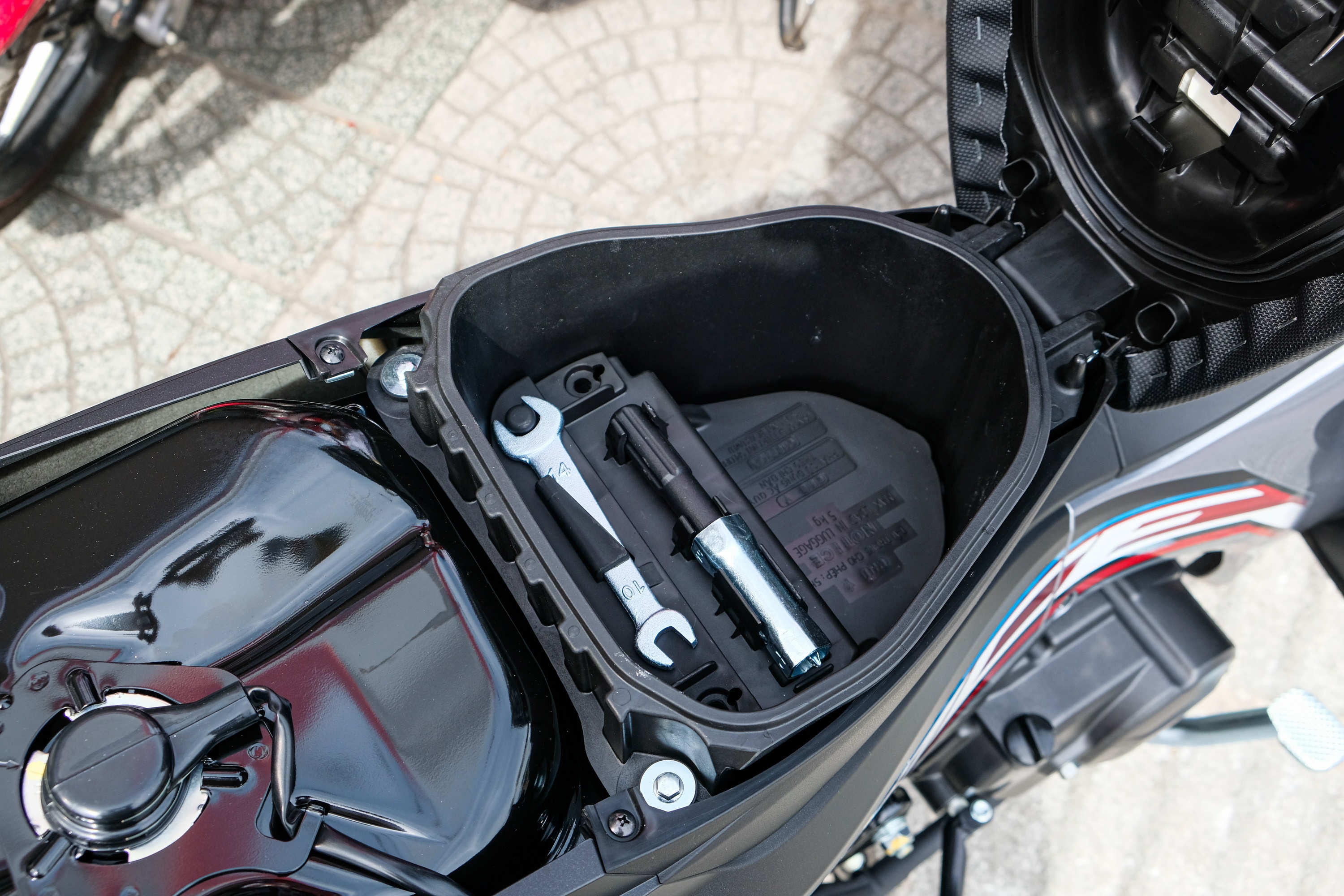 Honda Blade phien ban moi duoc ban duoi gia de xuat tai TP.HCM anh 10