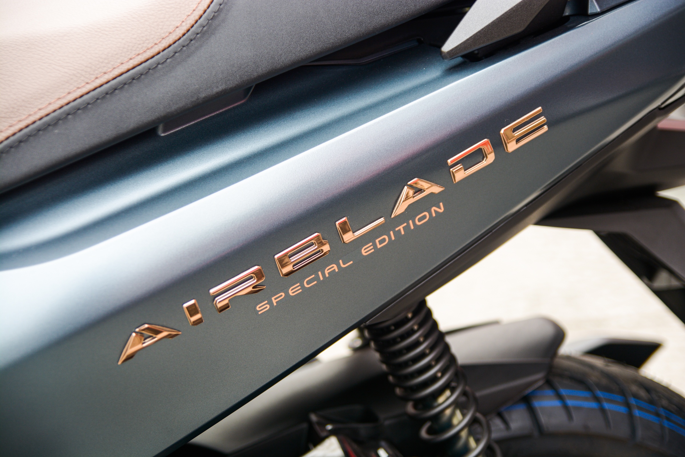 Chi tiet Honda Air Blade phien ban moi tai dai ly anh 8