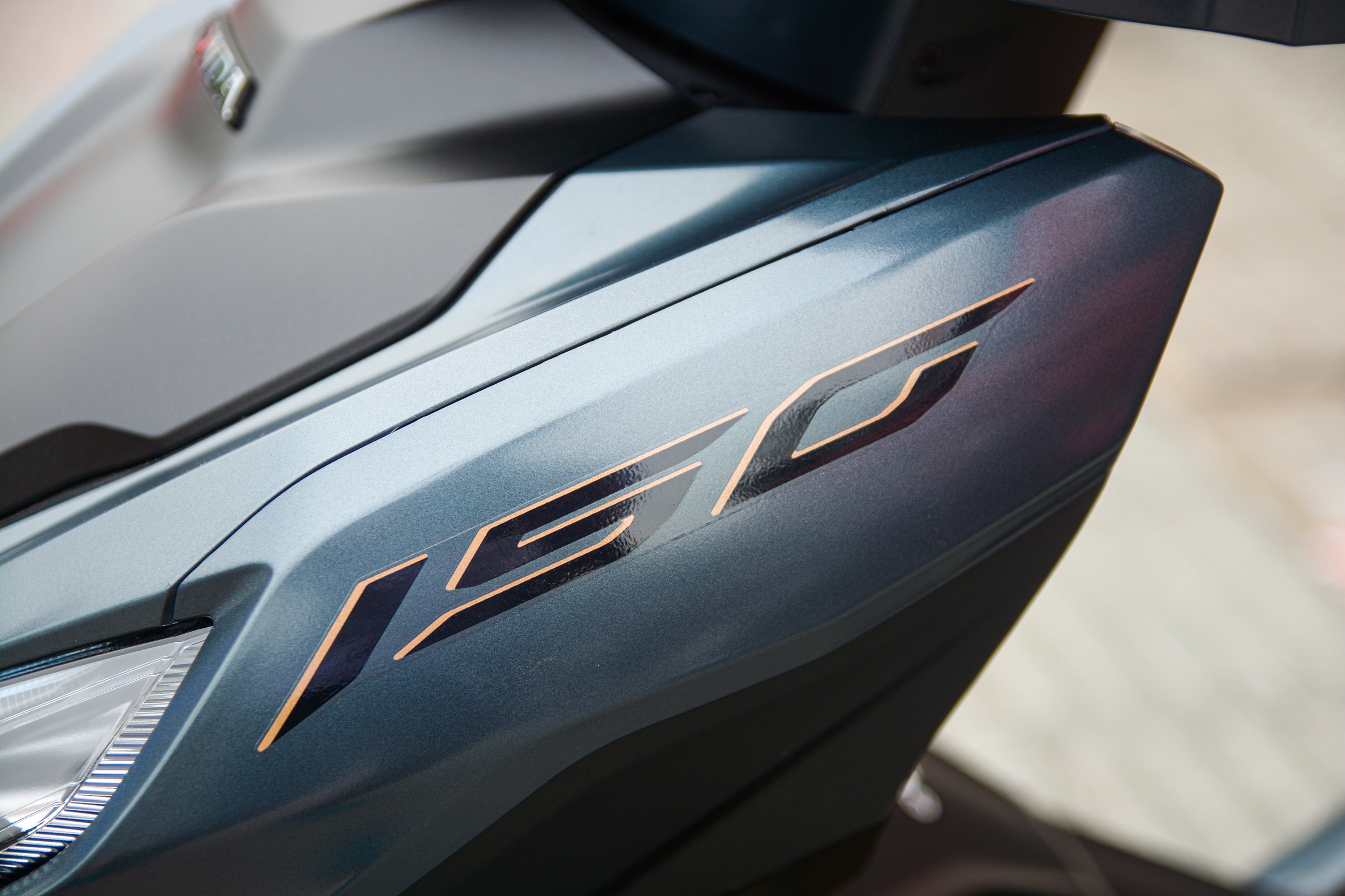 Chi tiet Honda Air Blade phien ban moi tai dai ly anh 5