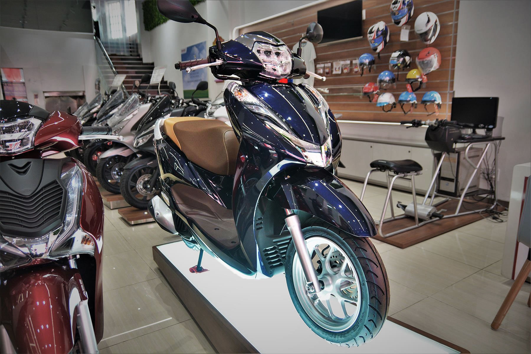 Gia ban Honda Lead tiep tuc giam dip can Tet hinh anh