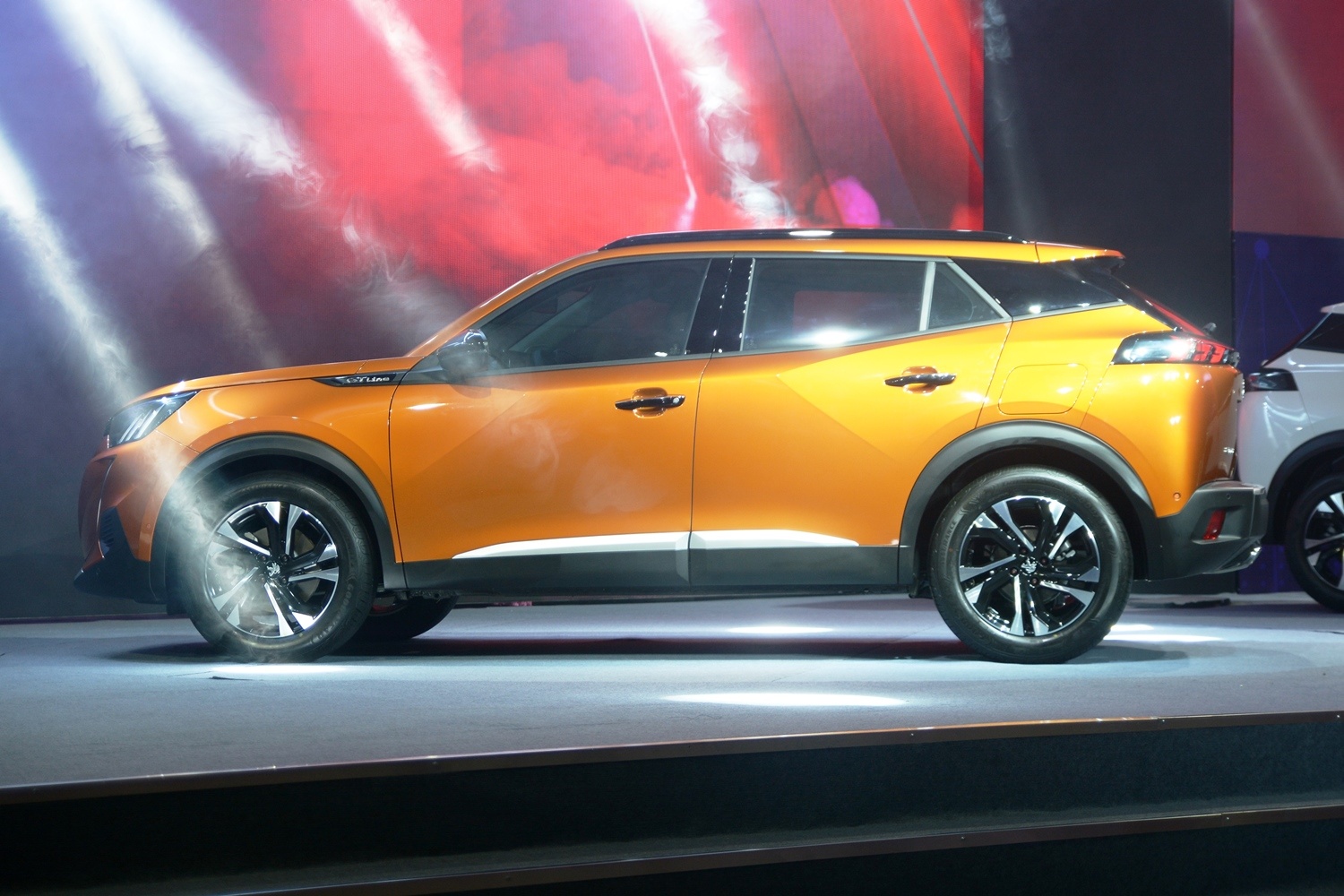 Peugeot 2008 duoc ra mat tai Viet Nam anh 2