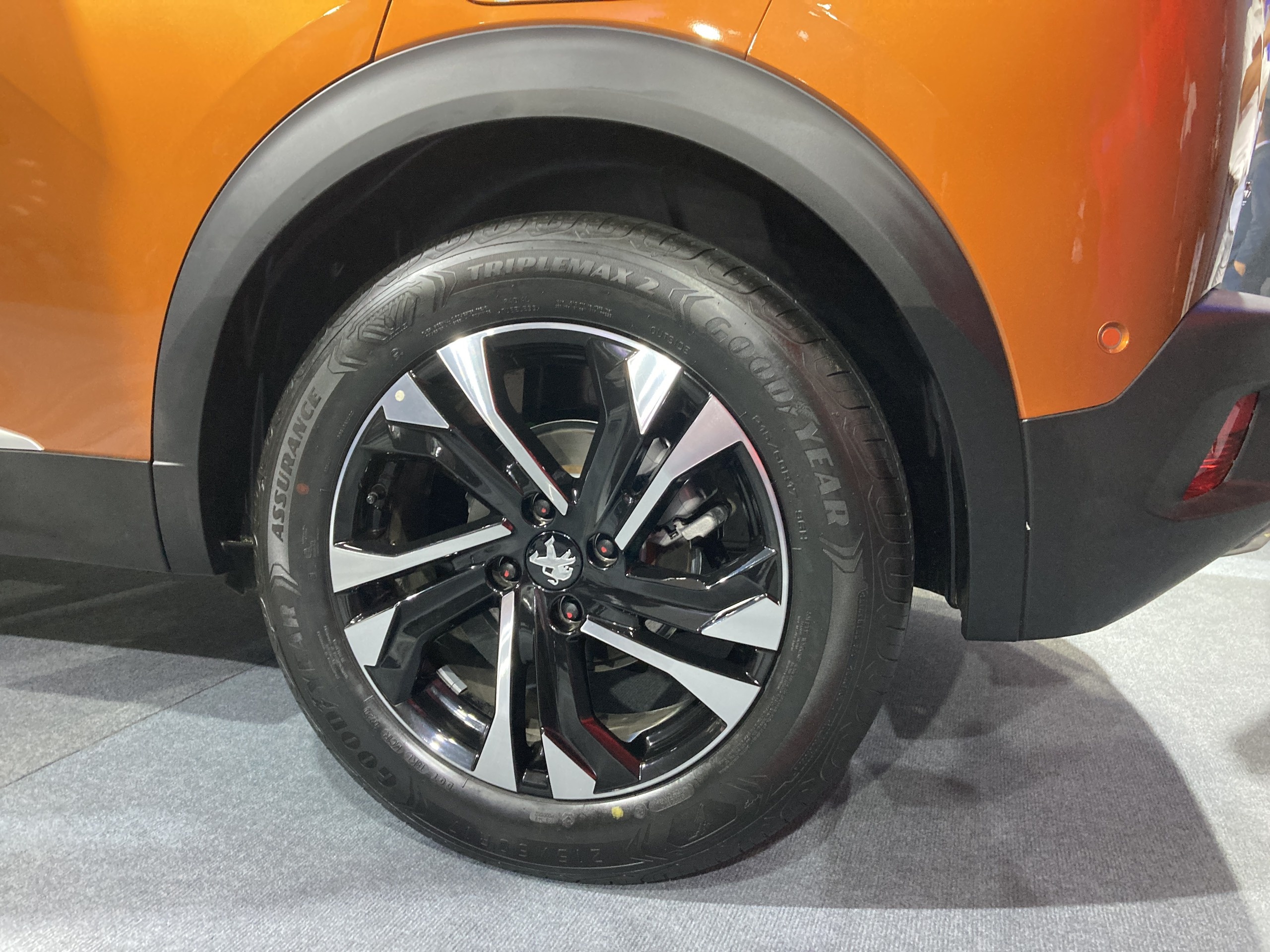 Peugeot 2008 được ra mắt tại Việt Nam ảnh 5 Peugeot 2008 duoc ra mat tai Viet Nam anh 5