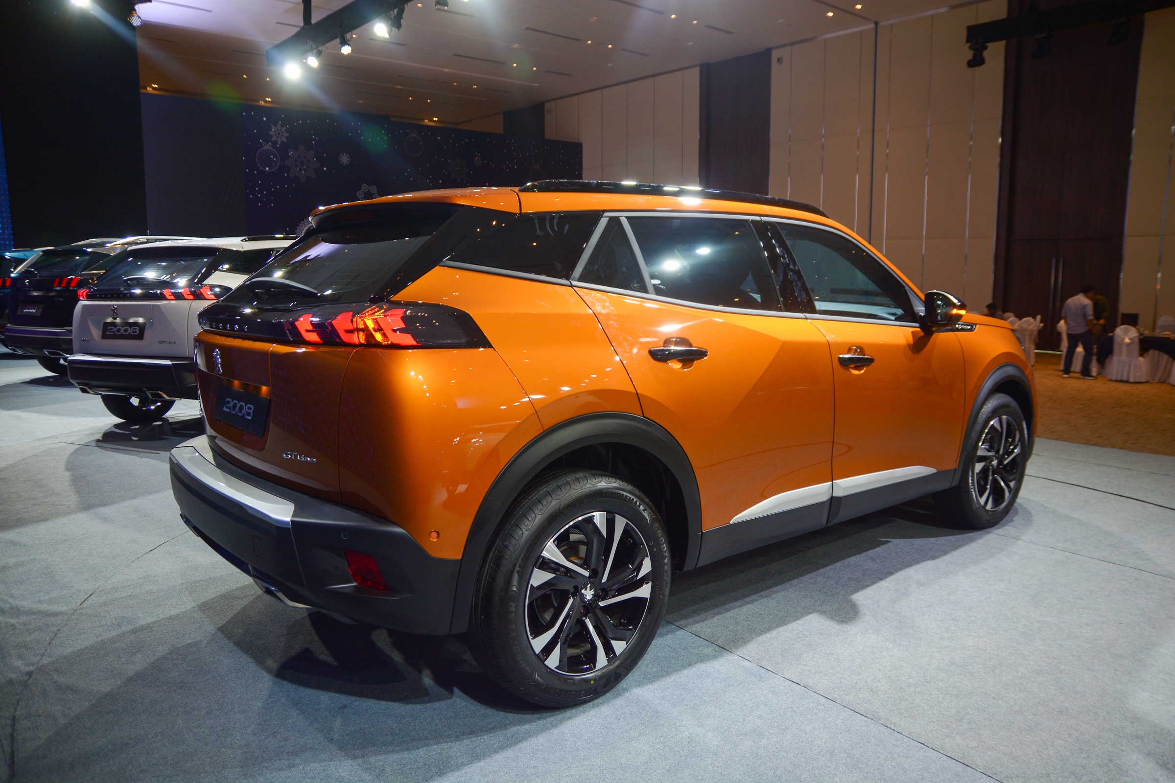 Chi tiết Peugeot 2008 vừa được ra mắt tại Việt Nam ảnh 8 Chi tiet Peugeot 2008 vua duoc ra mat tai Viet Nam anh 8