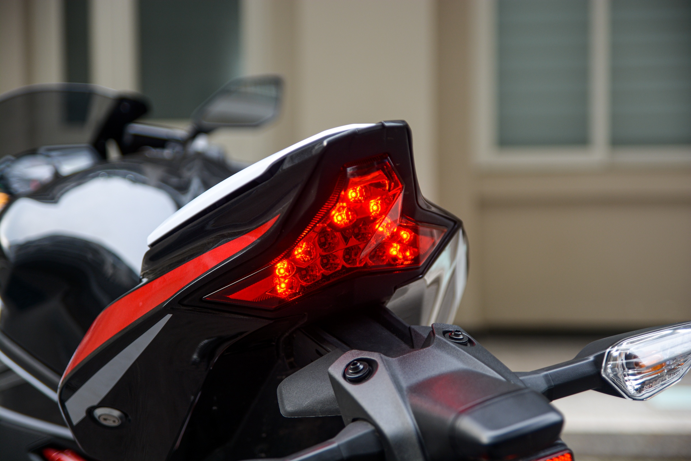 Một ngày cầm lái Kawasaki Ninja ZX-25R ảnh 10 Mot ngay cam lai Kawasaki Ninja ZX-25R anh 10