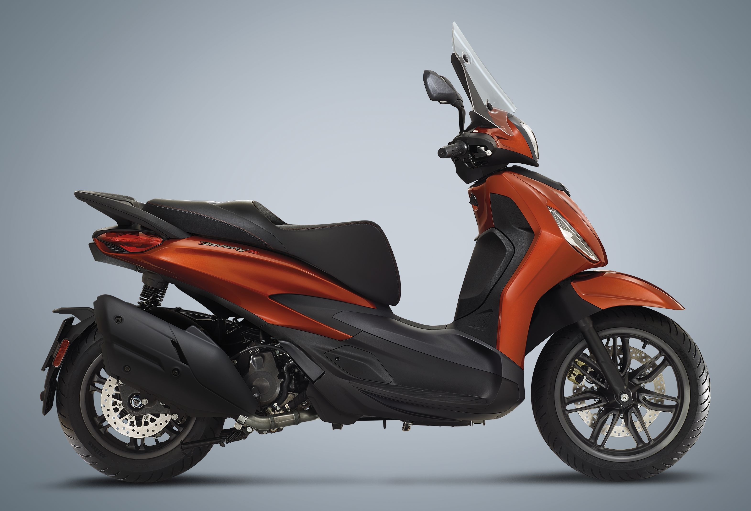 Piaggio Beverly đời 2021 được ra mắt ảnh 3 Piaggio Beverly doi 2021 duoc ra mat anh 3