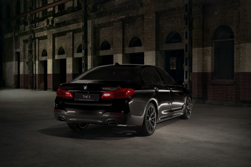 Chi tiết BMW 530i M Sport Dark Shadow Edition giá gần 100.000 USD ảnh 9 Chi tiet BMW 530i M Sport Dark Shadow Edition gia gan 100.000 USD anh 9