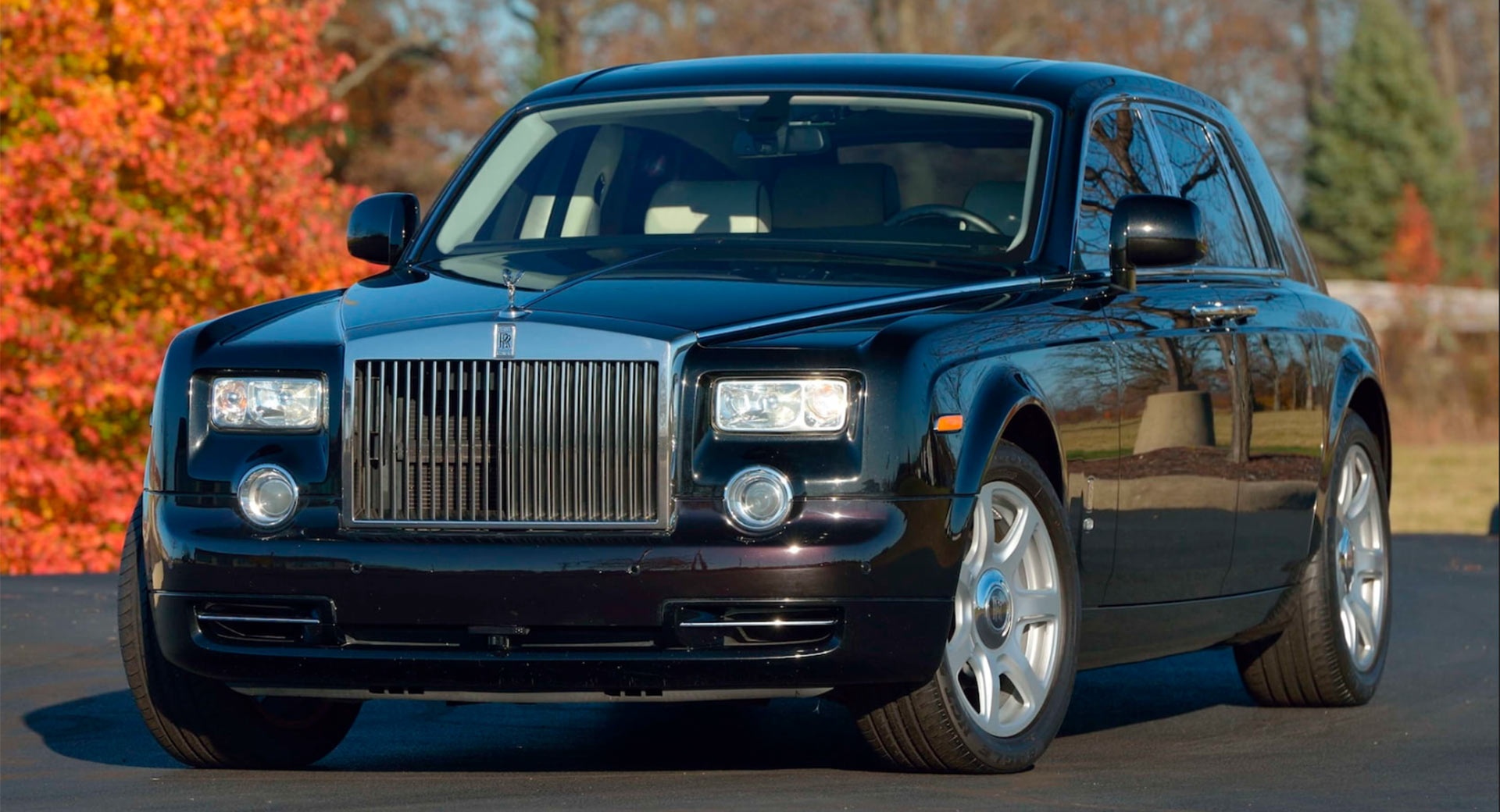 Rolls-Royce Phantom tung thuoc so huu cua Donald Trump duoc rao ban anh 1
