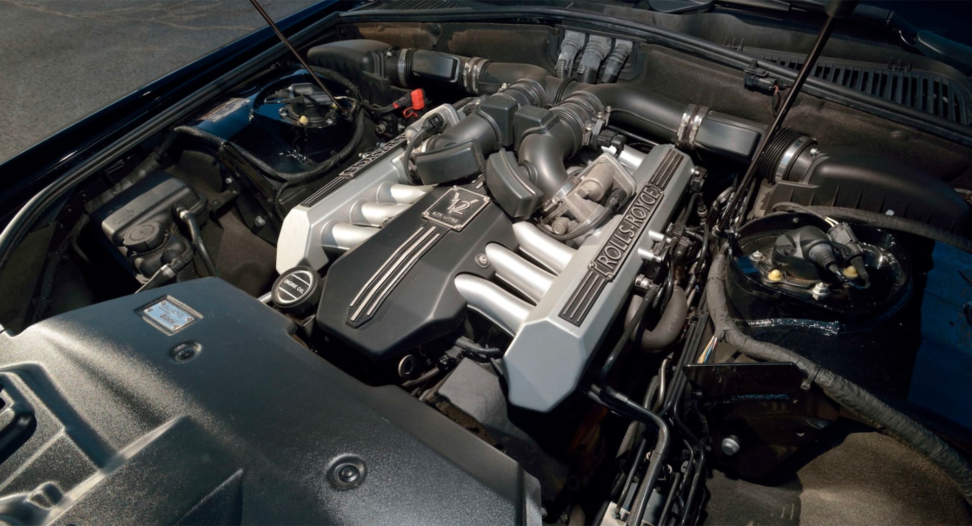 Rolls-Royce Phantom tung thuoc so huu cua Donald Trump duoc rao ban anh 6