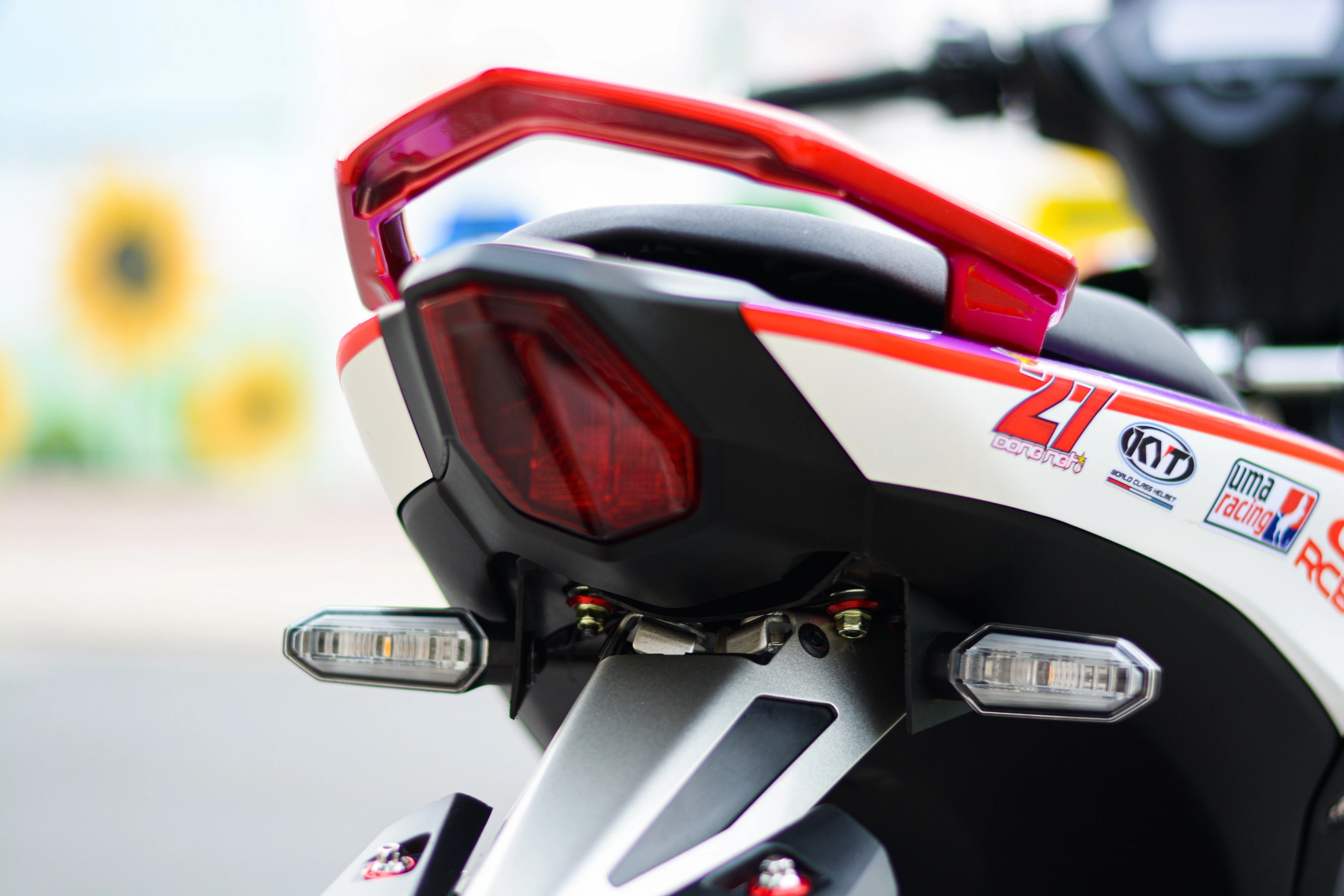 Chi tiet Yamaha Exciter 155 voi goi do tri gia gan 100 trieu dong anh 11