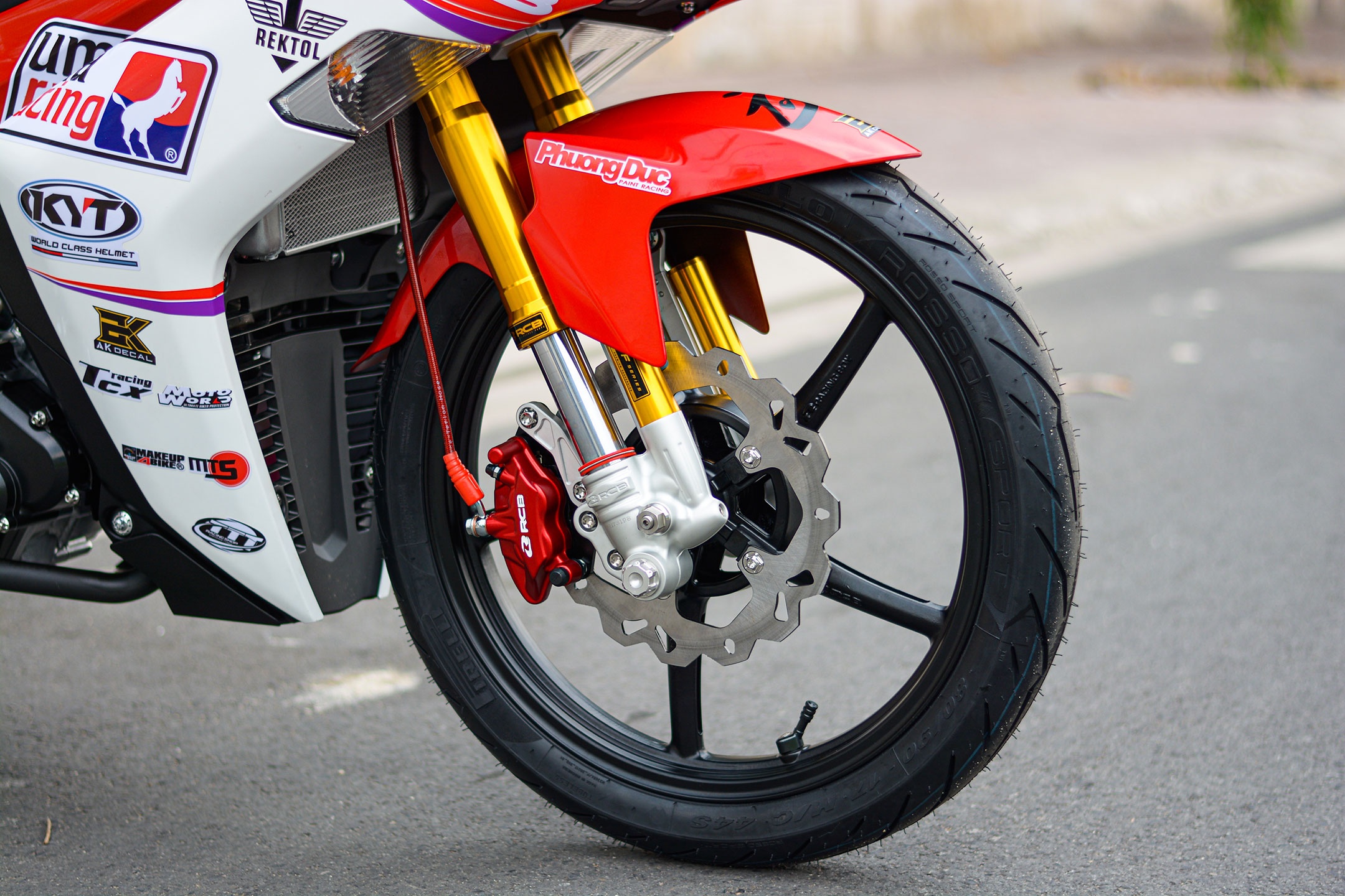 Chi tiet Yamaha Exciter 155 voi goi do tri gia gan 100 trieu dong anh 3