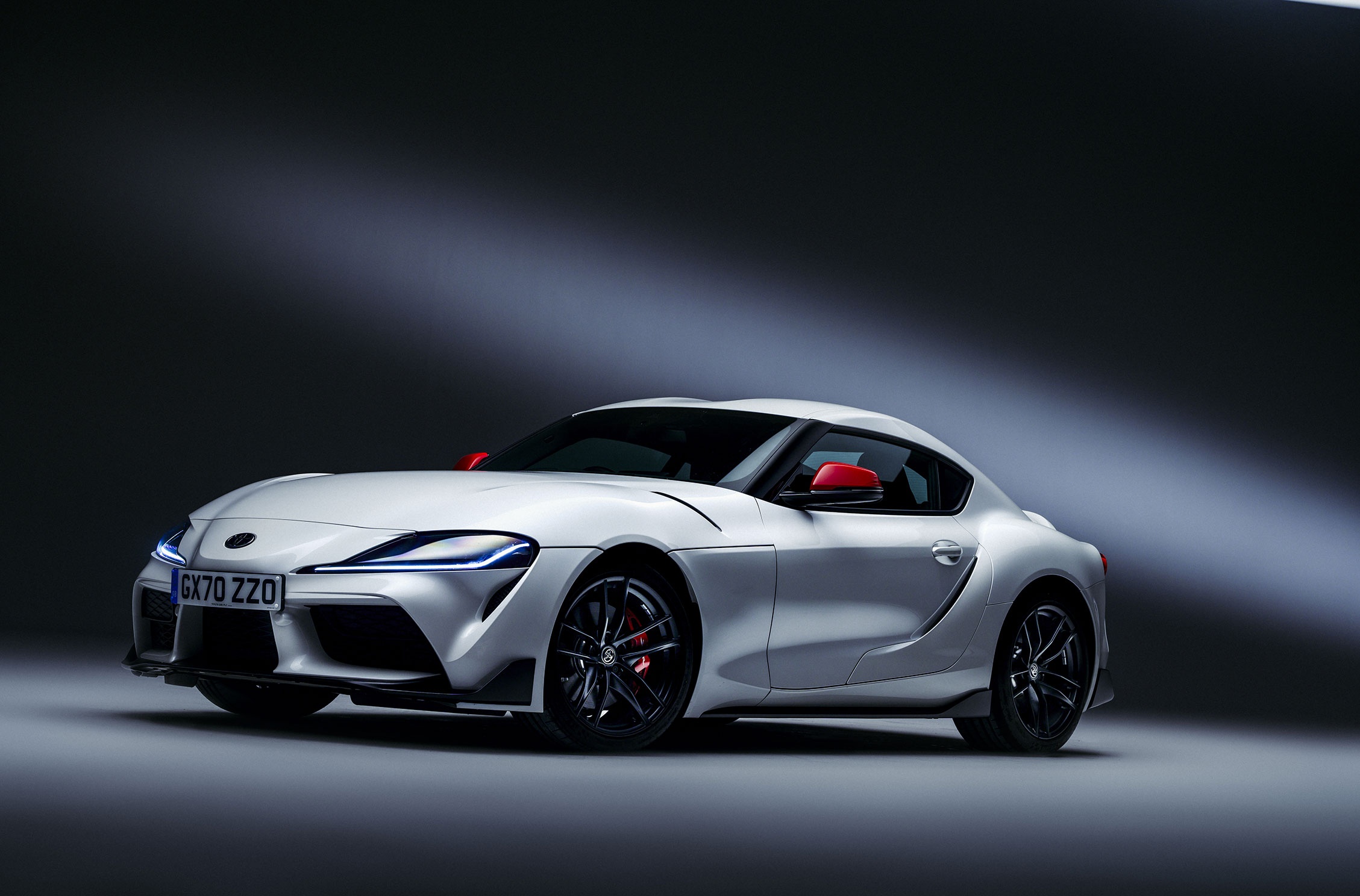 Toyota GR Supra Fuji Speedway Edition có giá 64.245 USD tại Anh ảnh 7 Toyota GR Supra Fuji Speedway Edition co gia 64.245 USD tai Anh anh 7