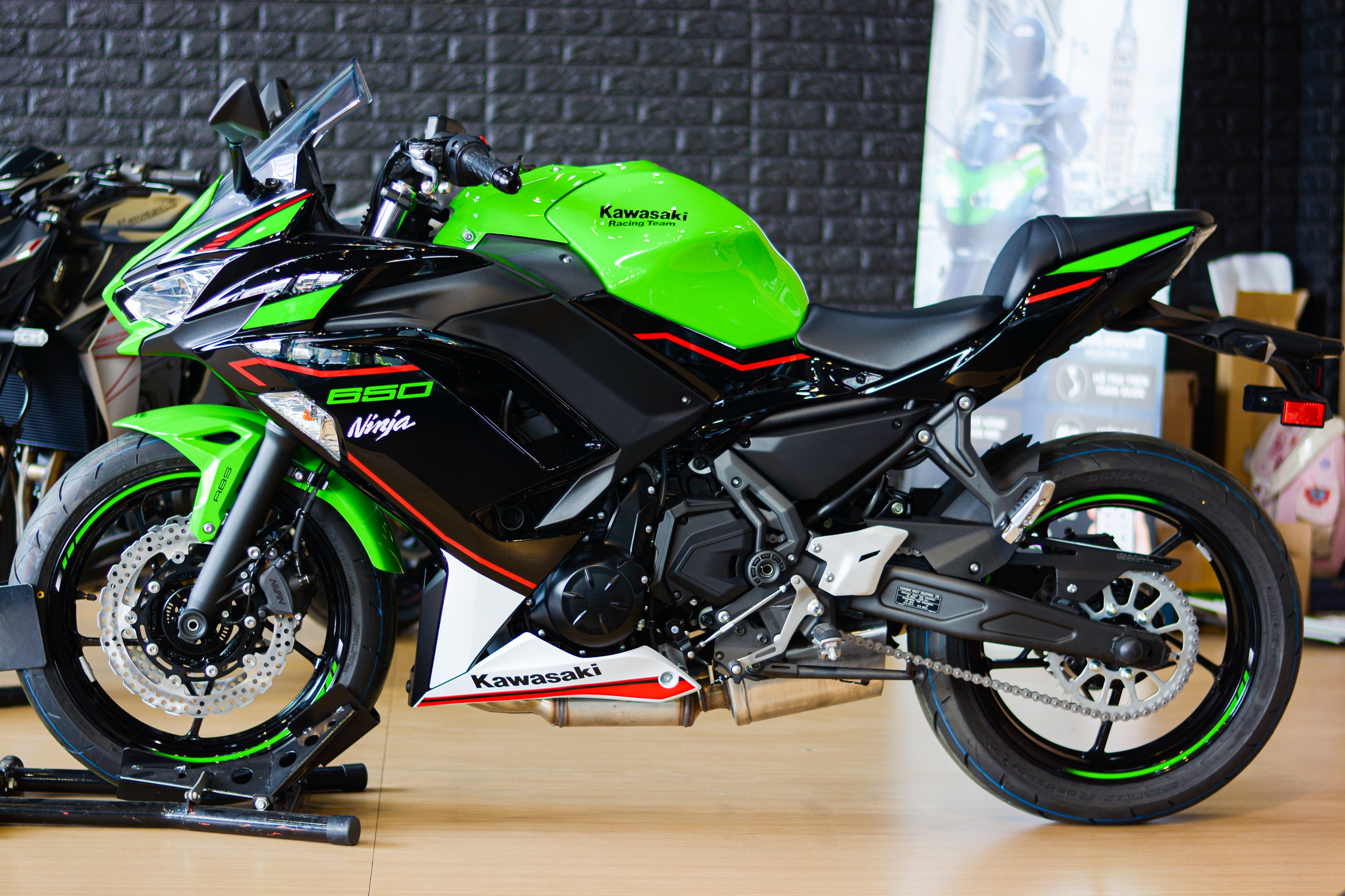 Chi tiet Kawasaki Ninja 650 phien ban dac biet tai Viet Nam anh 2