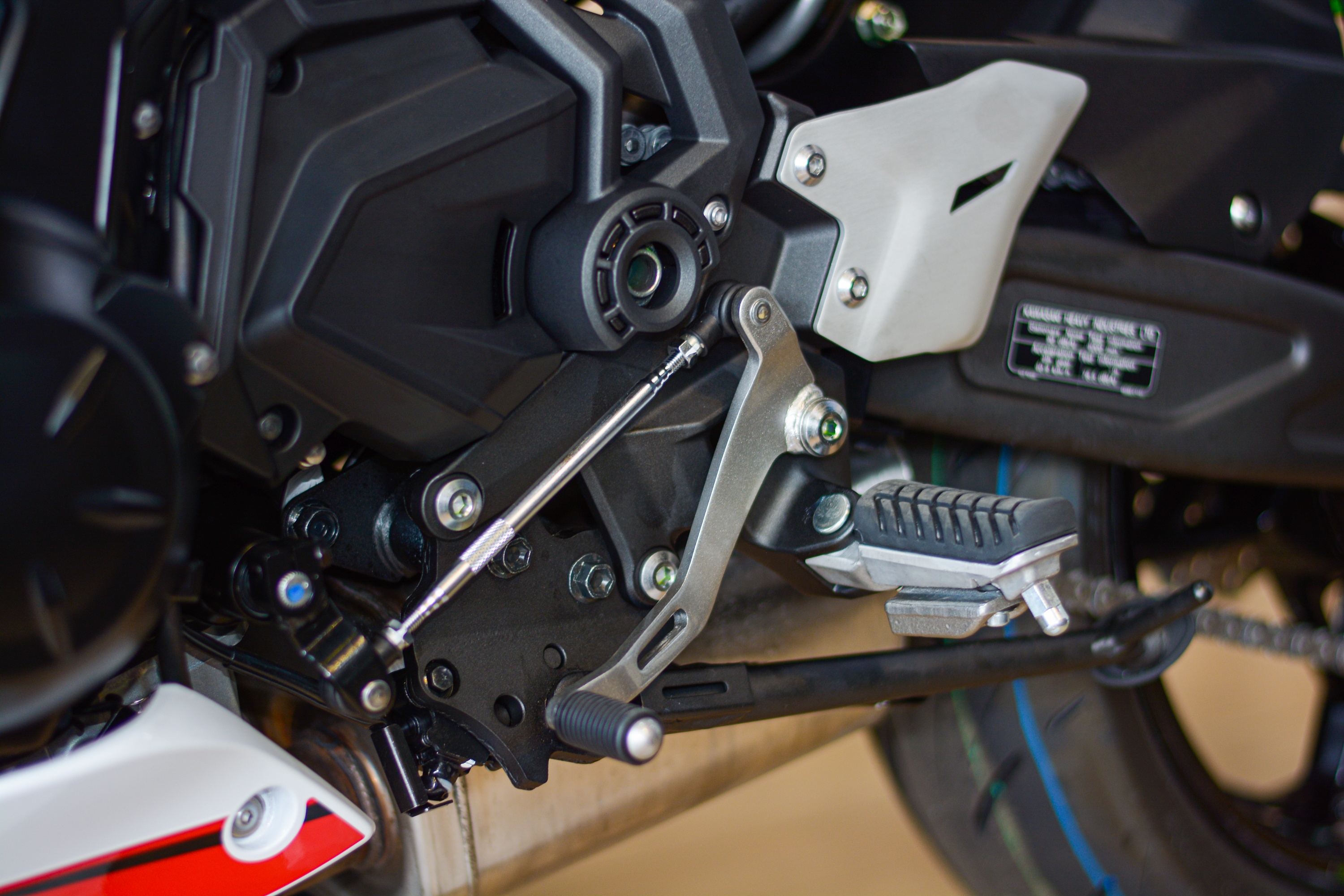 Chi tiet Kawasaki Ninja 650 phien ban dac biet tai Viet Nam anh 10