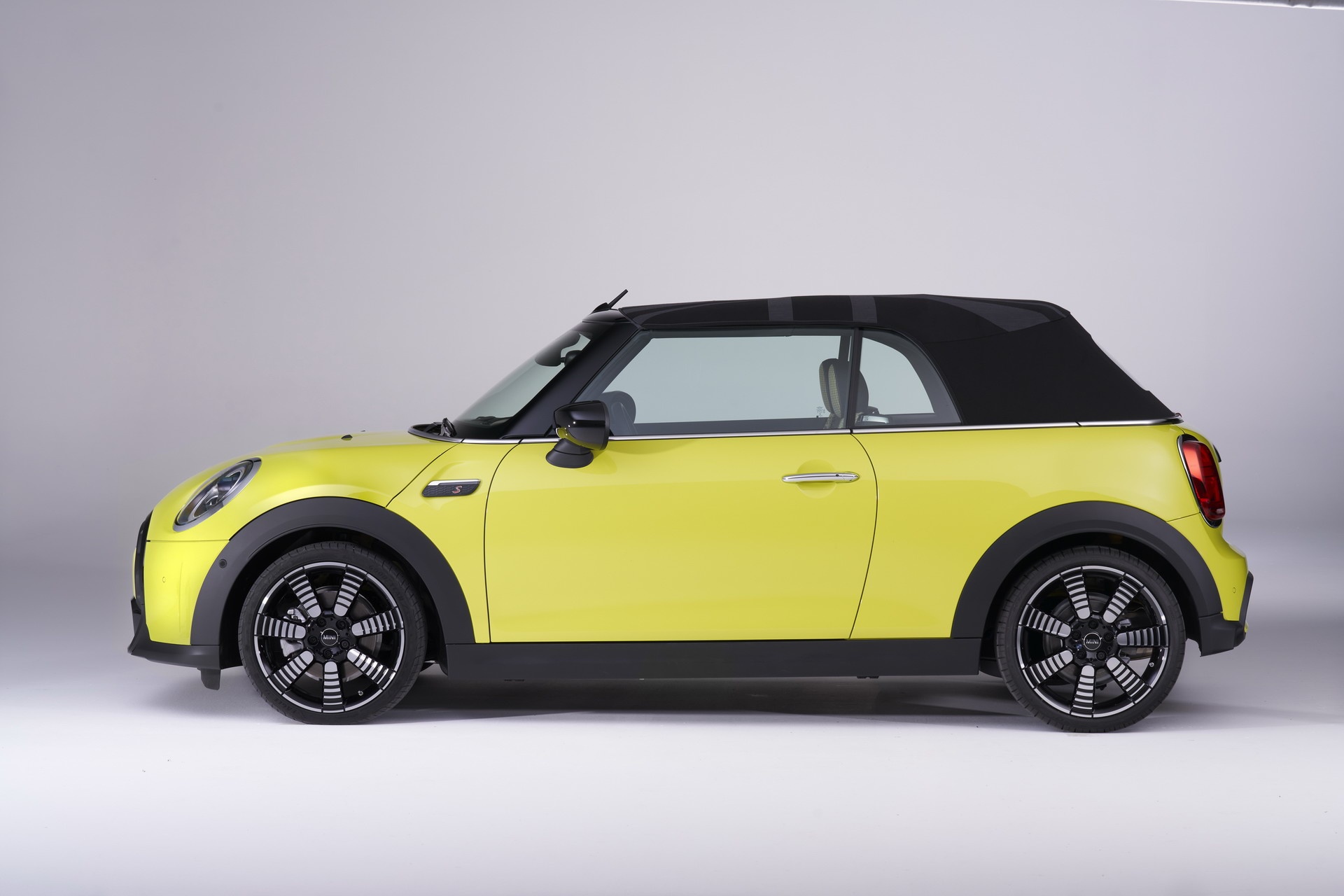Chi tiet Mini Convertible 2022 duoc ra mat anh 5