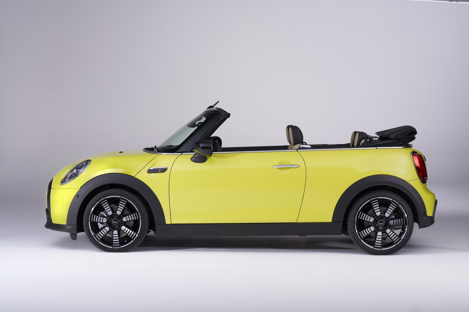 Chi tiet Mini Convertible 2022 duoc ra mat anh 4