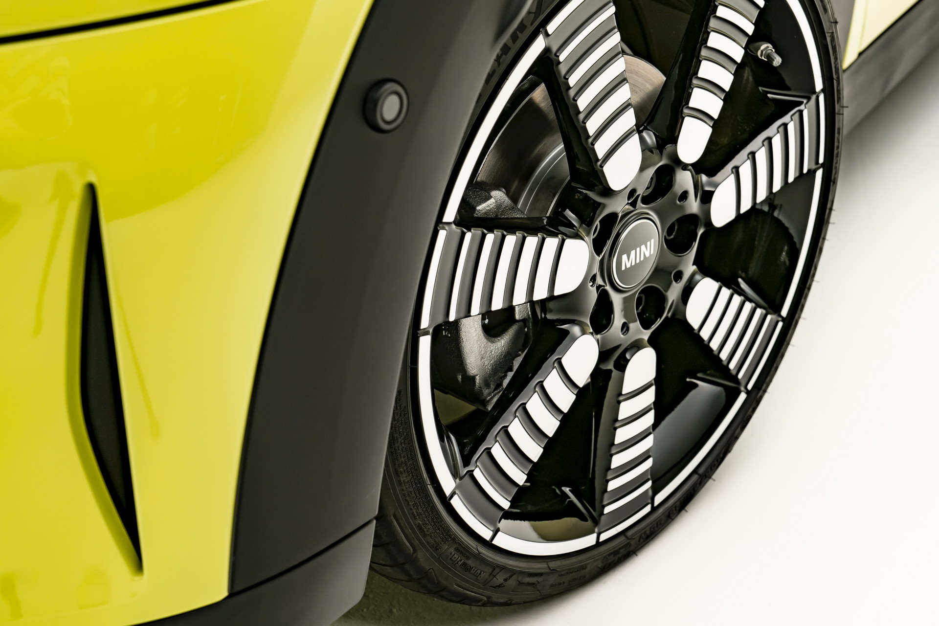 Chi tiet Mini Convertible 2022 duoc ra mat anh 6