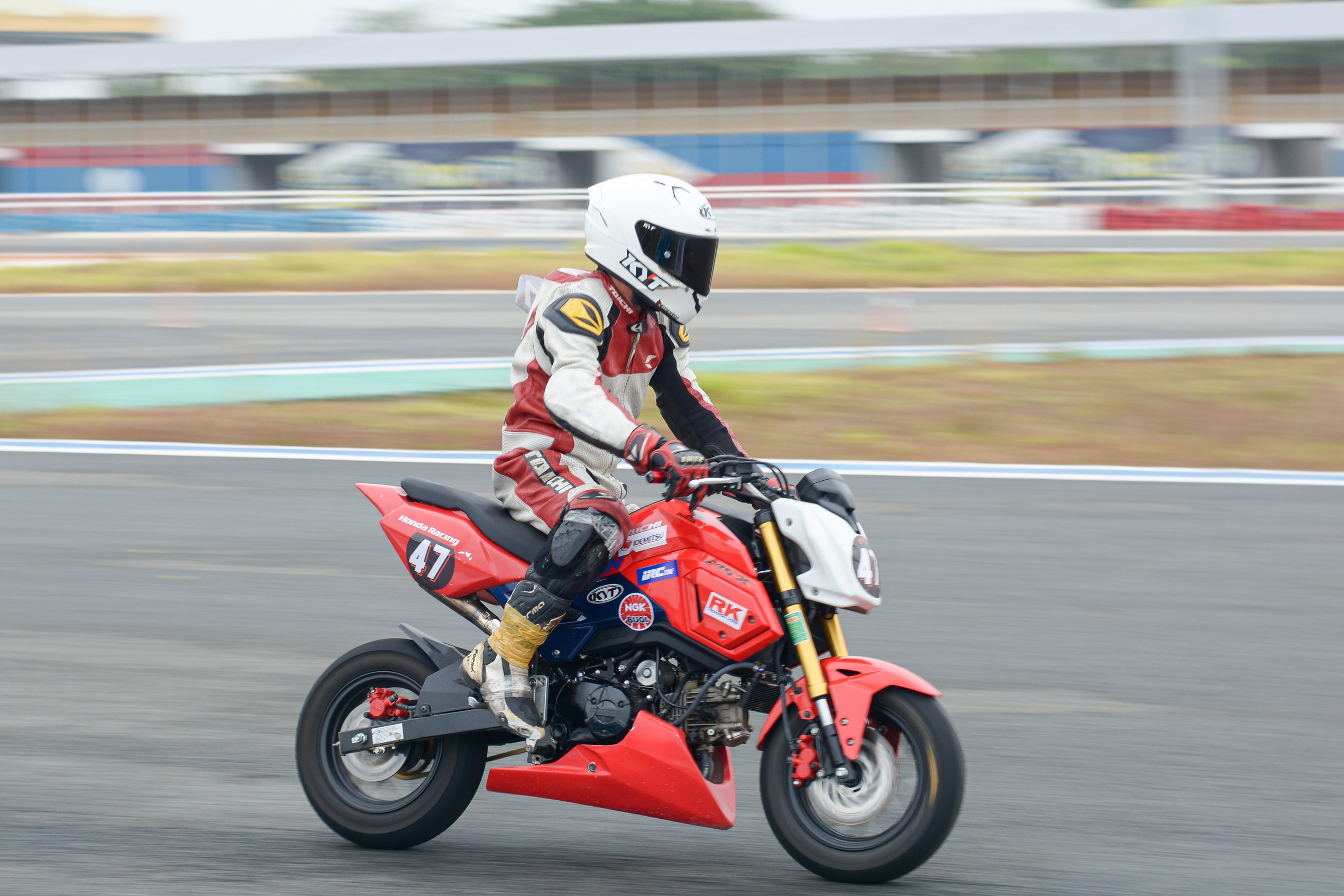 Giam xoc hanh trinh nguoc co that su tot hon giam xoc ong long anh 2