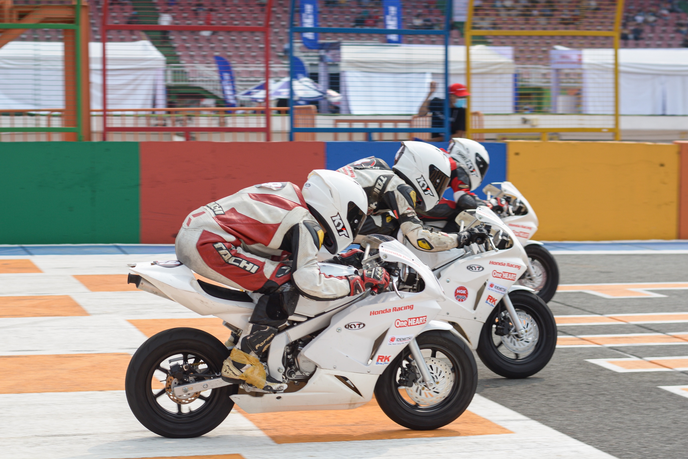 Chang 5 VMRC 2020 - cuoc chien day mau lua tren dat Binh Duong anh 2