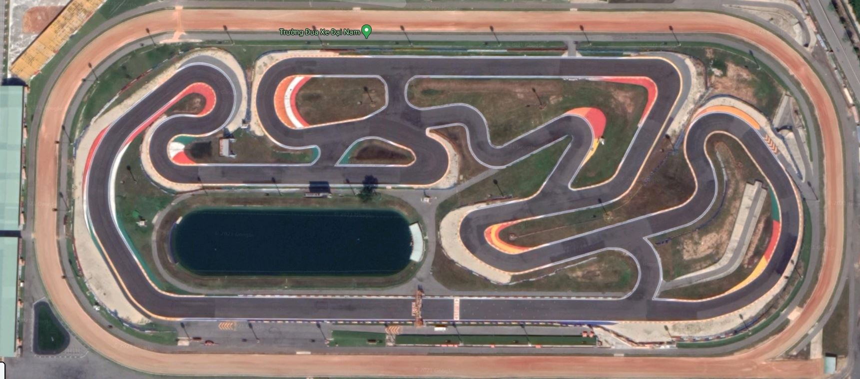 5 mau xe con tay pho bien nhat VN chay the nao tren duong dua anh 1